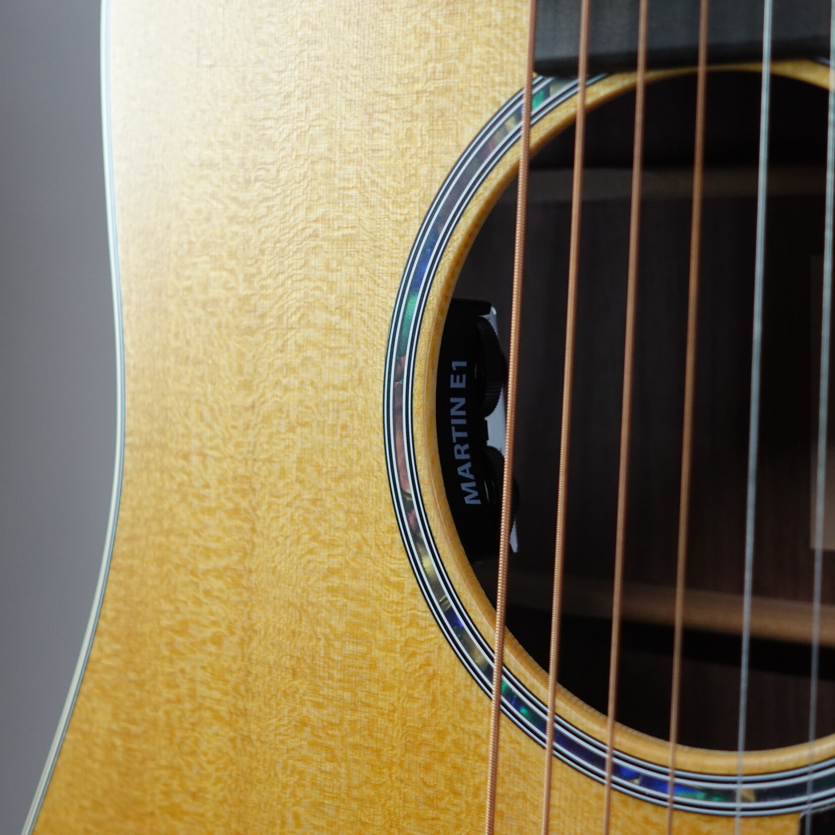 Martin D Jr E Junior Series Acoustic-Electric Guitar W/Gig Bag - Satin Walnut