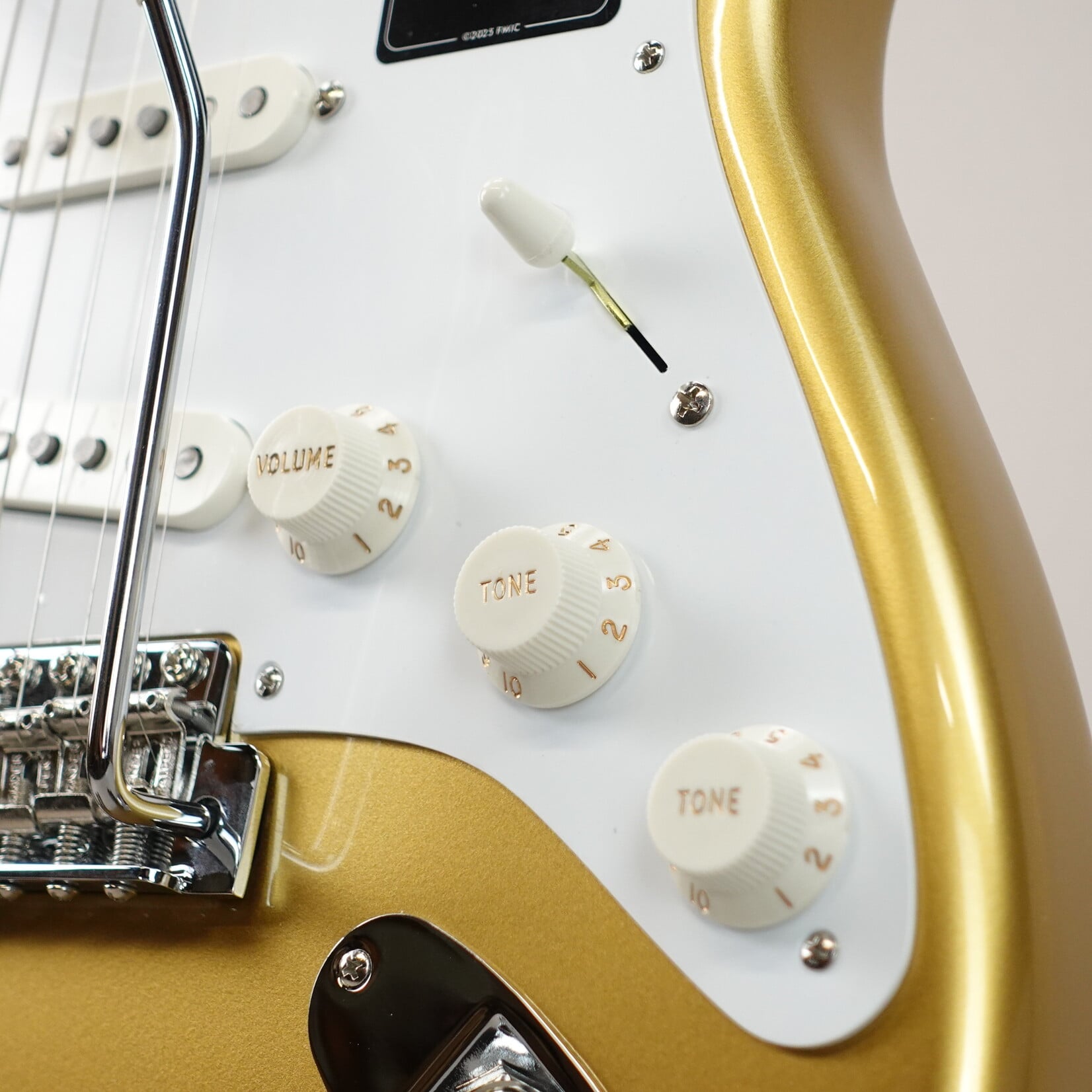 Fender Vintera® III Late '50s Stratocaster®, Maple Fingerboard, Aztec Gold