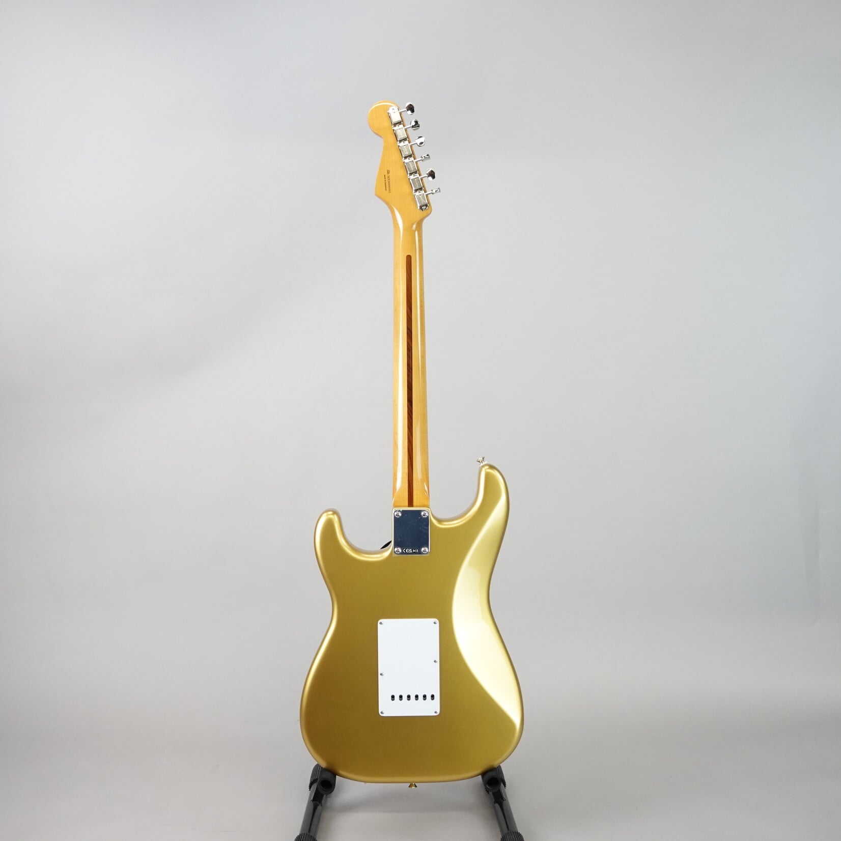 Fender Vintera® III Late '50s Stratocaster®, Maple Fingerboard, Aztec Gold