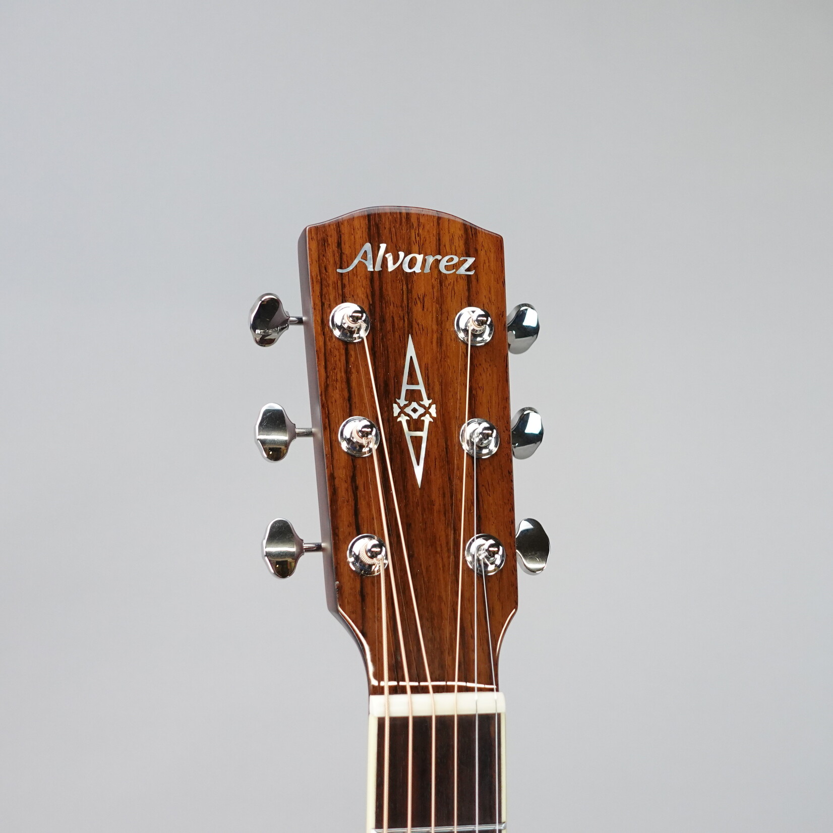Alvarez MD60e Herringbone Acoustic-Electric Guitar - Natural (Used)