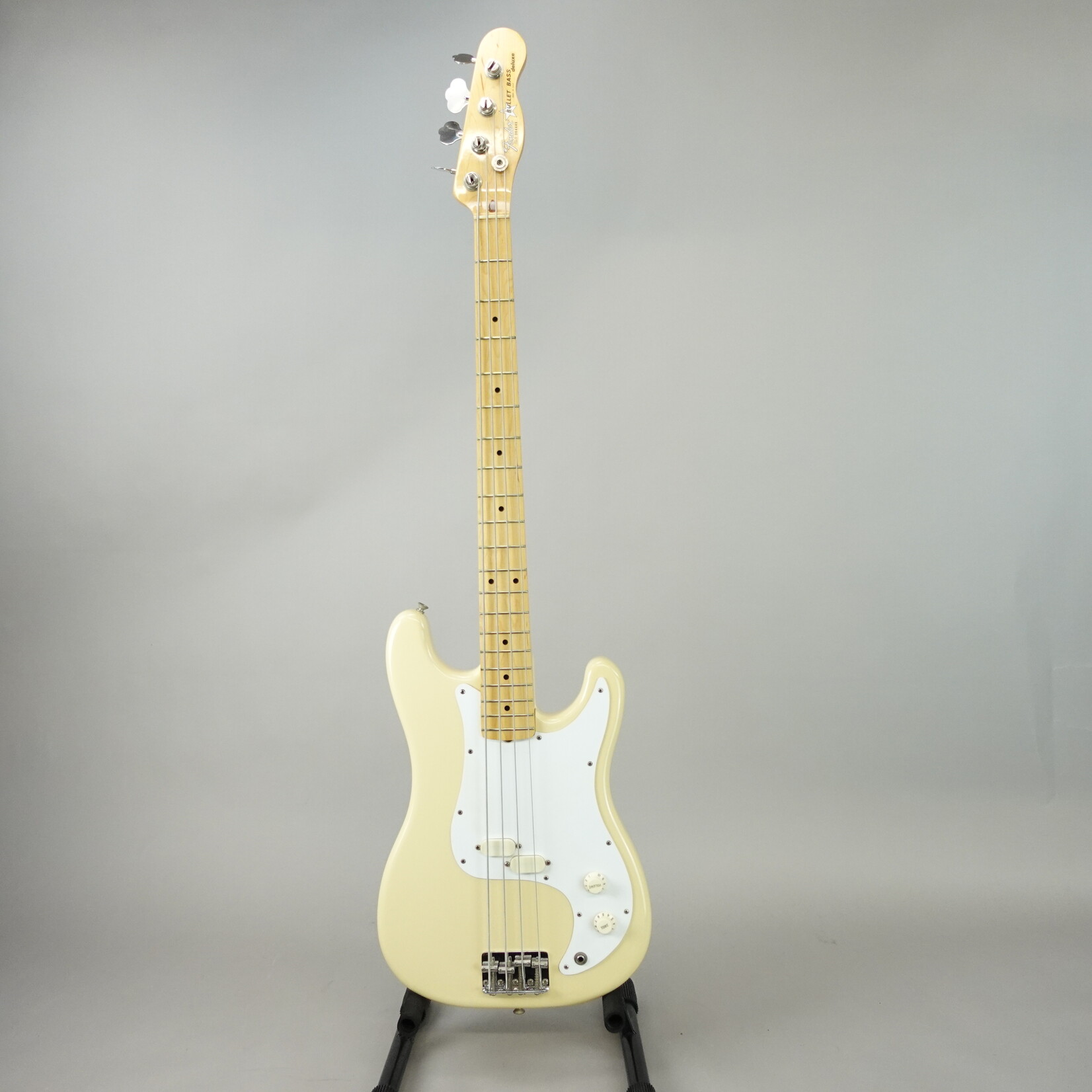 Fender 1980 - 81  Bullet Bass Deluxe w/ Case - (Used)