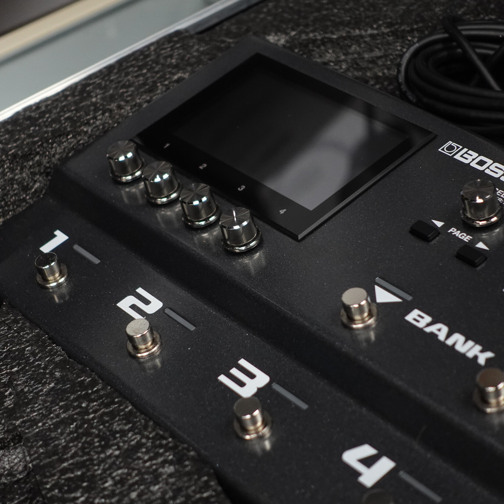 Boss GX-100 Guitar Effects Processor W/Carry Case - (Used)