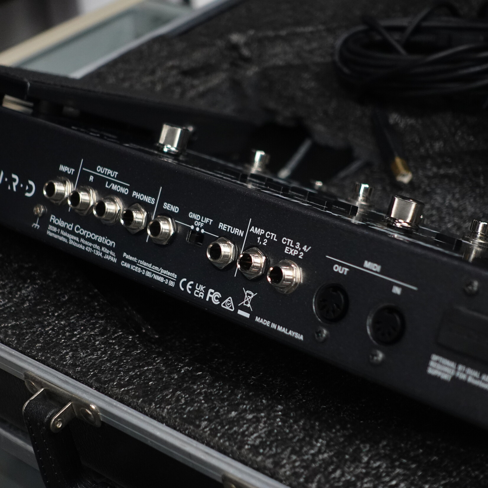 Boss GX-100 Guitar Effects Processor W/Carry Case - (Used)