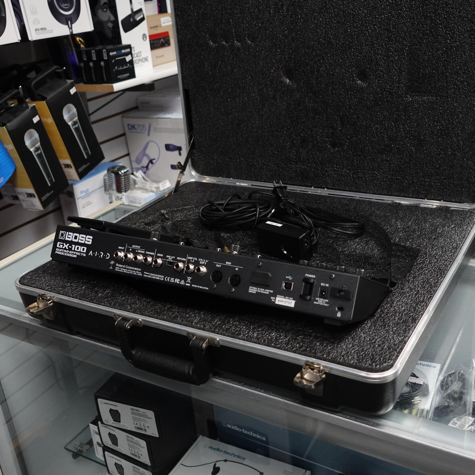 Boss GX-100 Guitar Effects Processor W/Carry Case - (Used)