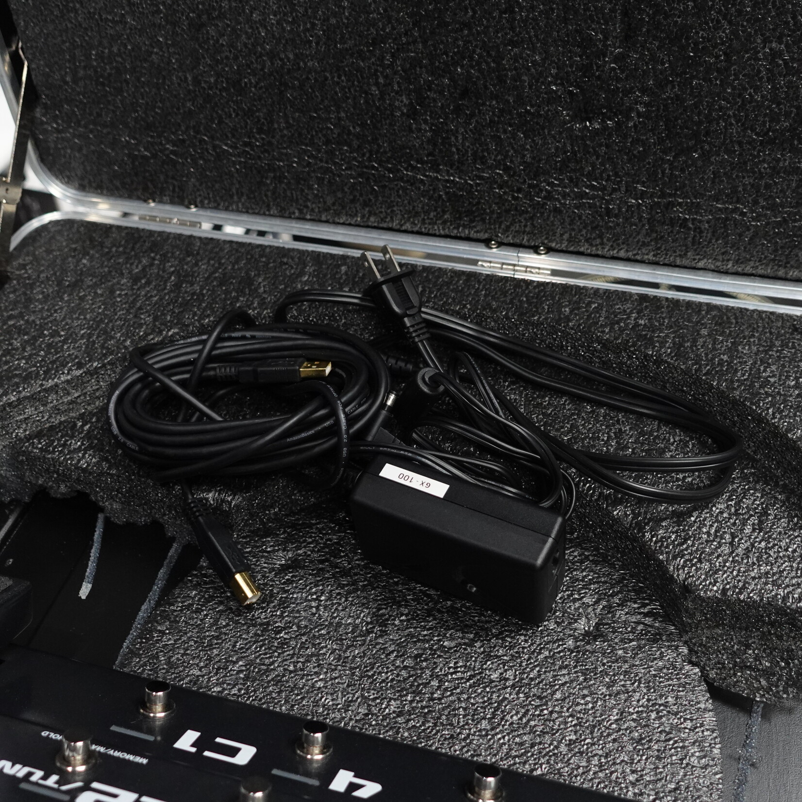 Boss GX-100 Guitar Effects Processor W/Carry Case - (Used)