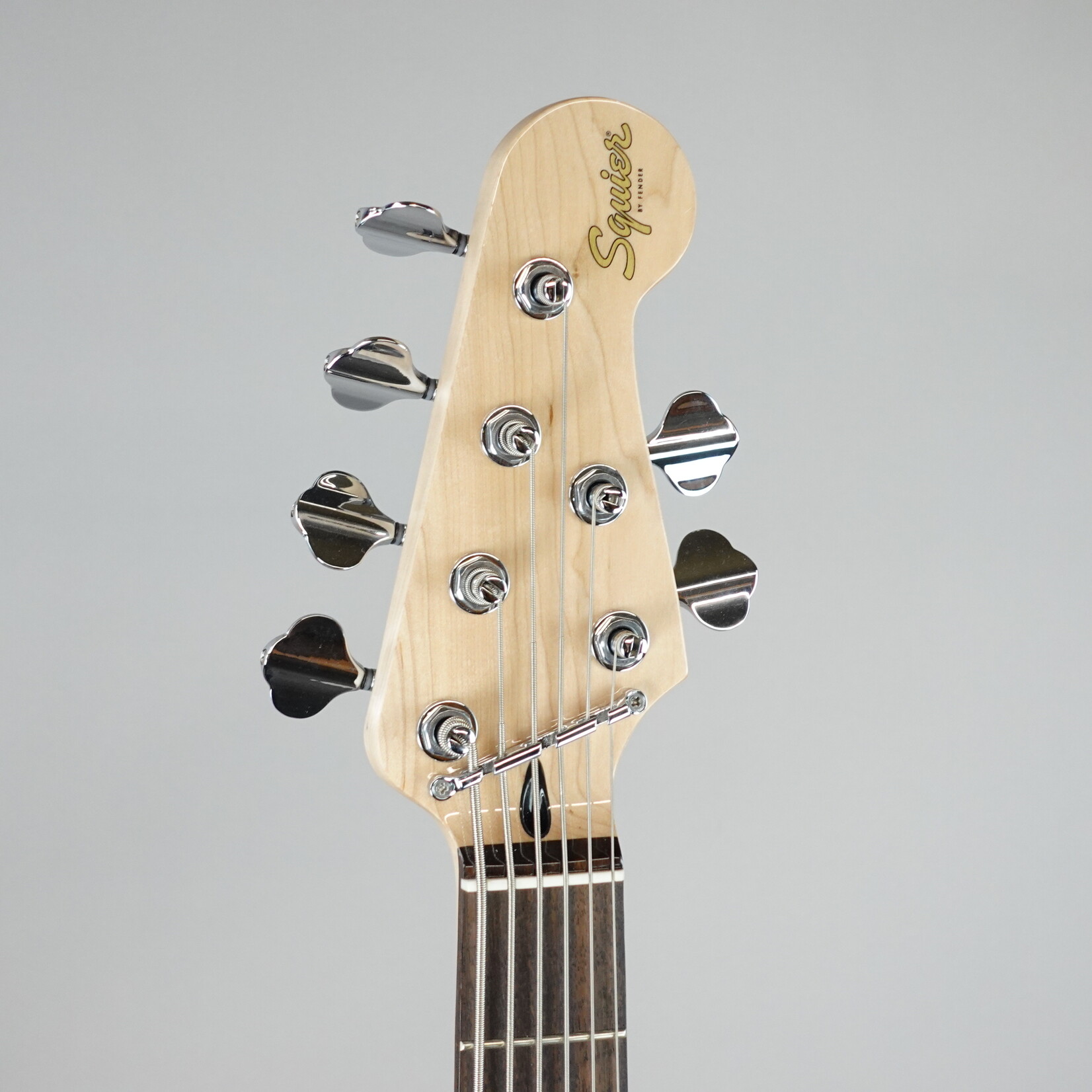 Squier Affinity Series™ Jazz Bass® VI, Laurel Fingerboard, Black Pickguard - Black Metallic (DEMO)