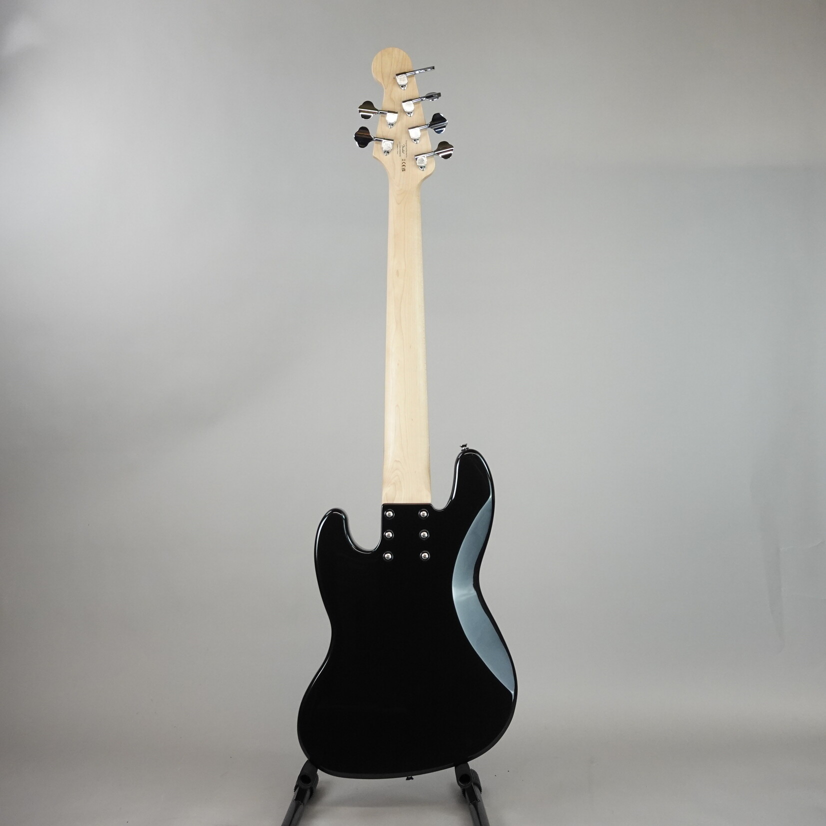 Squier Affinity Series™ Jazz Bass® VI, Laurel Fingerboard, Black Pickguard - Black Metallic (DEMO)