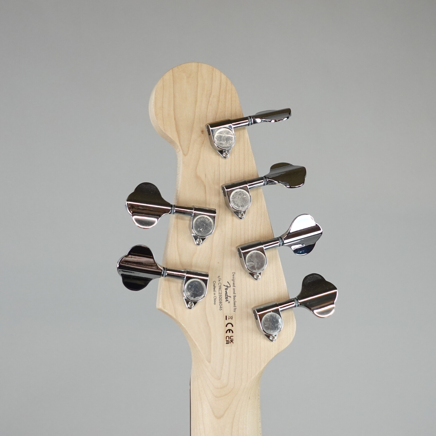 Squier Affinity Series™ Jazz Bass® VI, Laurel Fingerboard, Black Pickguard - Black Metallic (DEMO)