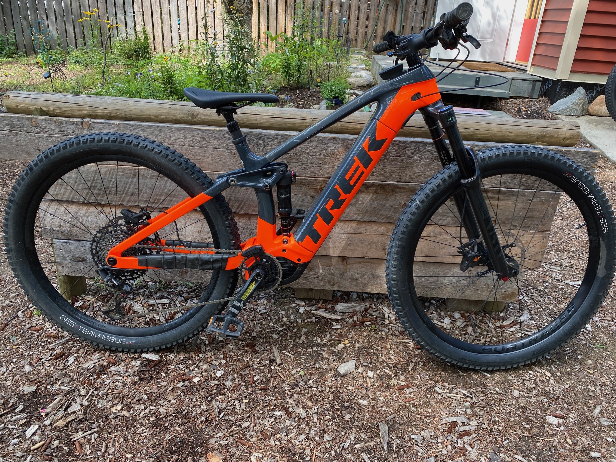 Rental Trek EBike Rail 9.7 - Bikes \u0026 Bites