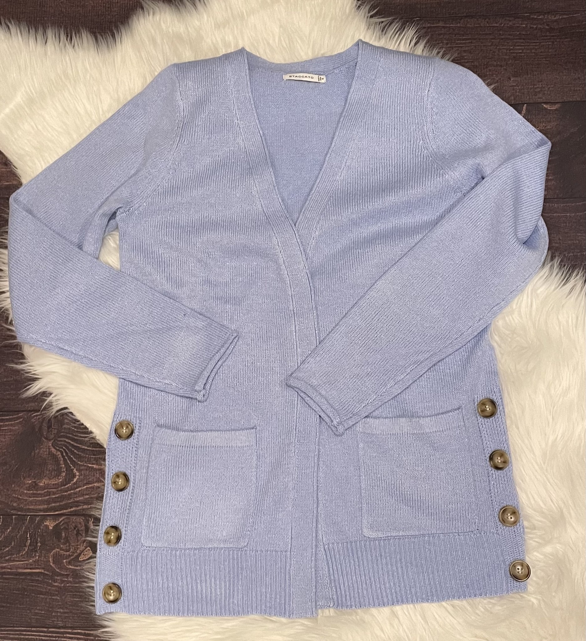 Side top button cardigan