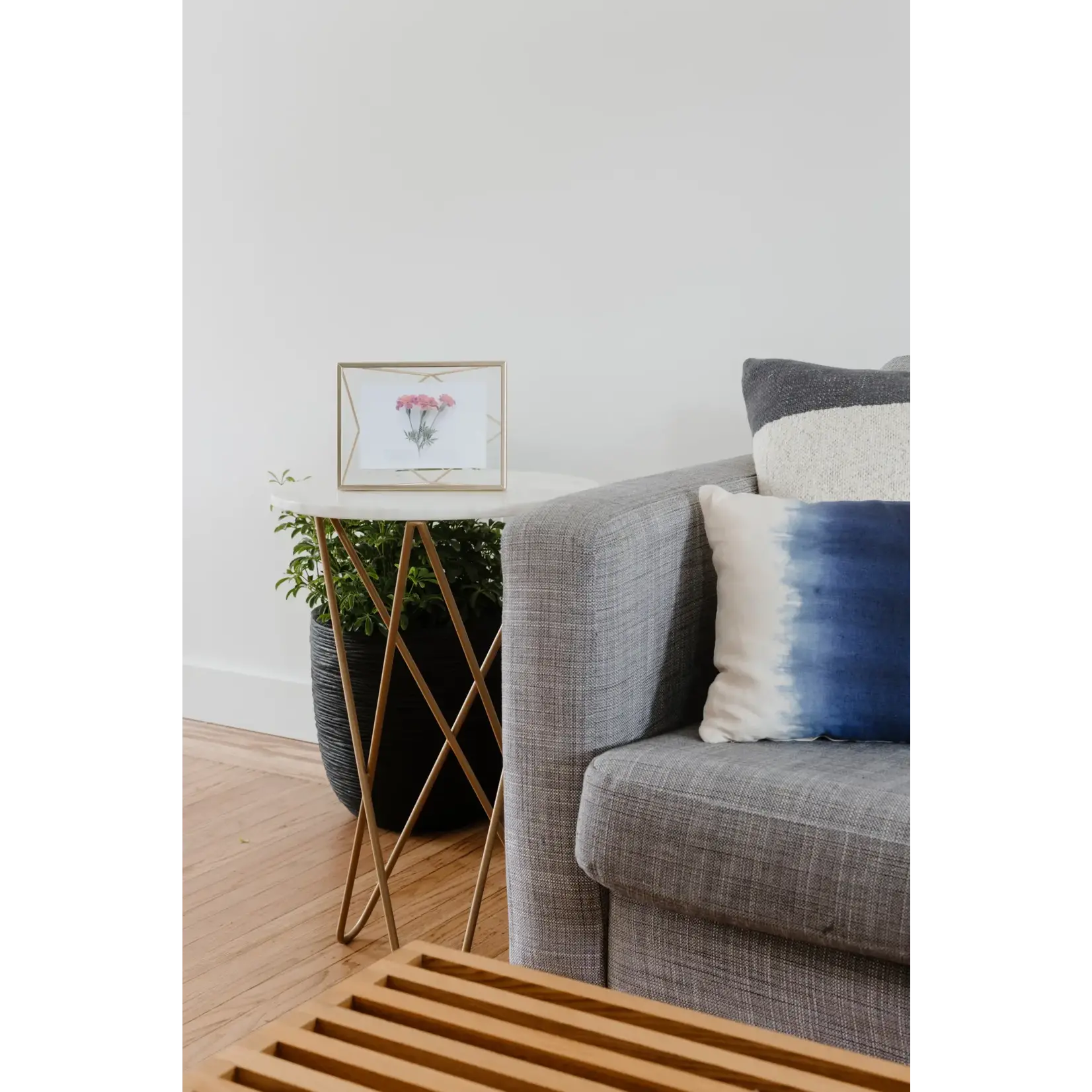 PRISMA PHOTO DISPLAY 4X6 MATTE BRASS
