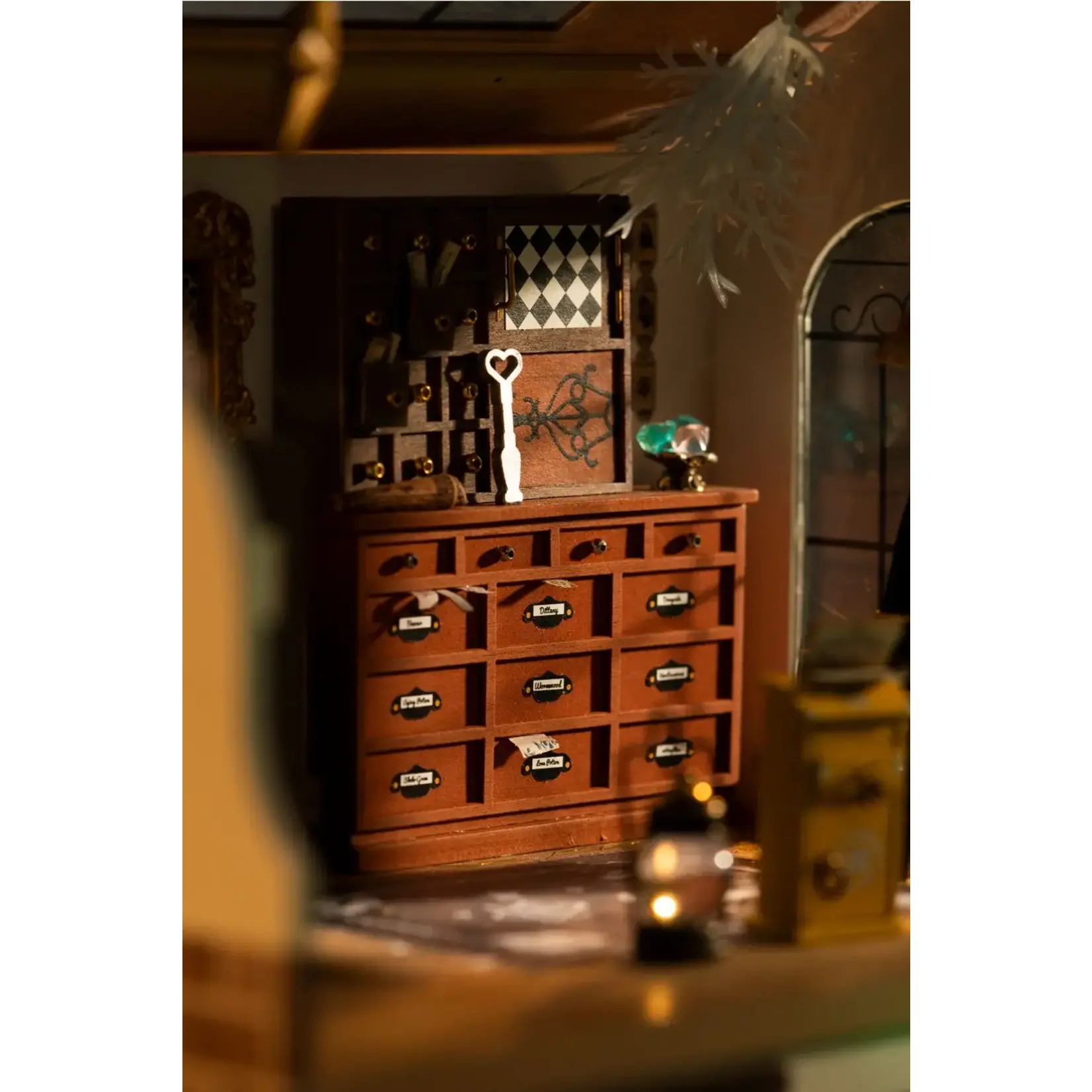 DG155, DIY Miniature House Kit: Kiki's Magic Emporium