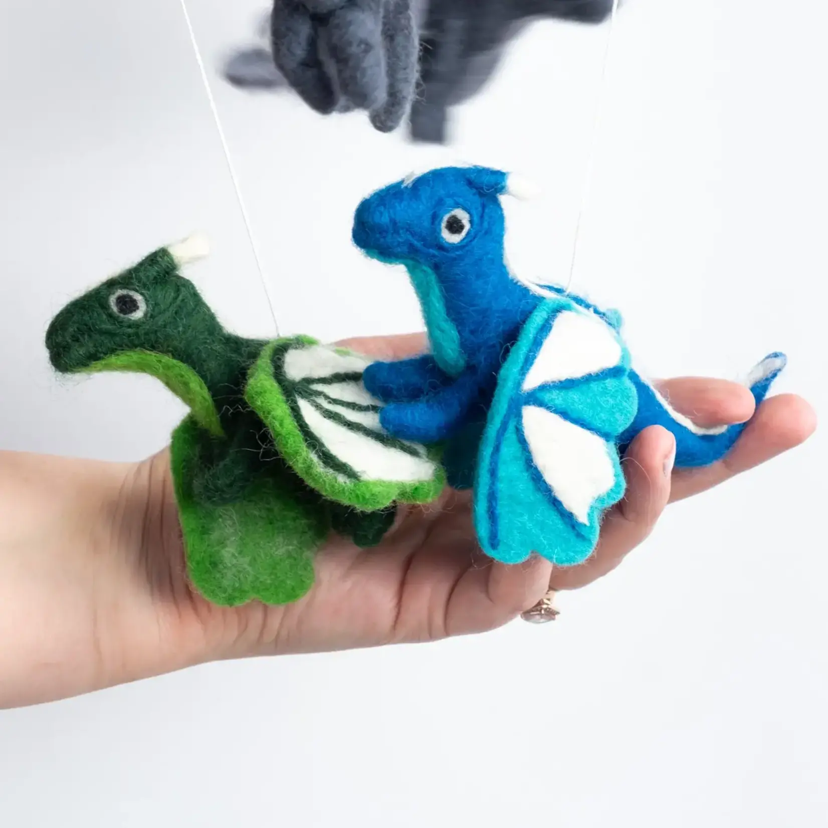 Felt Mobile - Flying Dragons