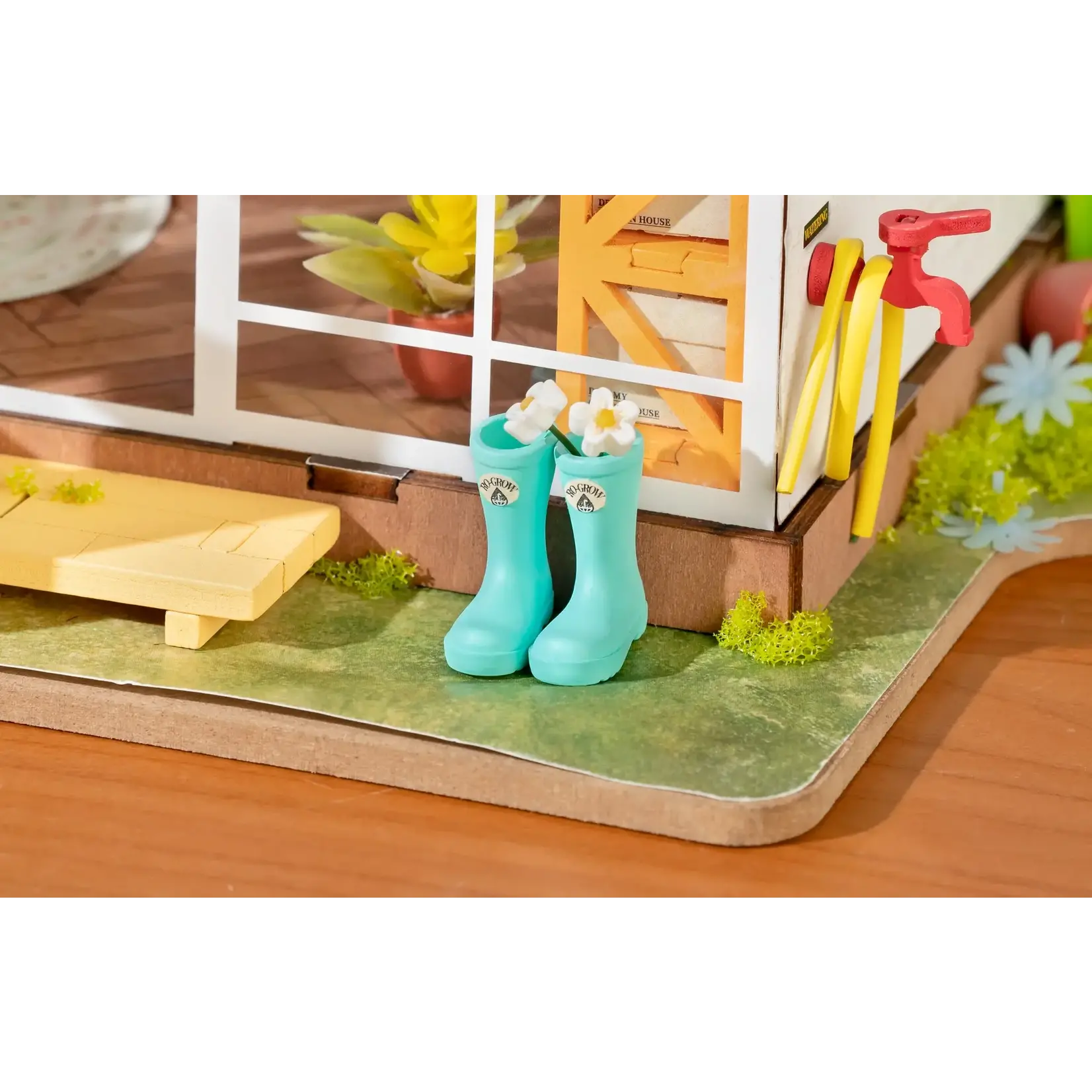 DIY Miniature House Kit: Dreamy Garden House