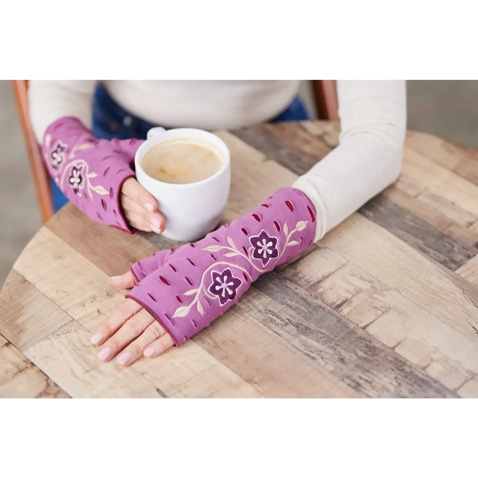 Primrose Fingerless Gloves