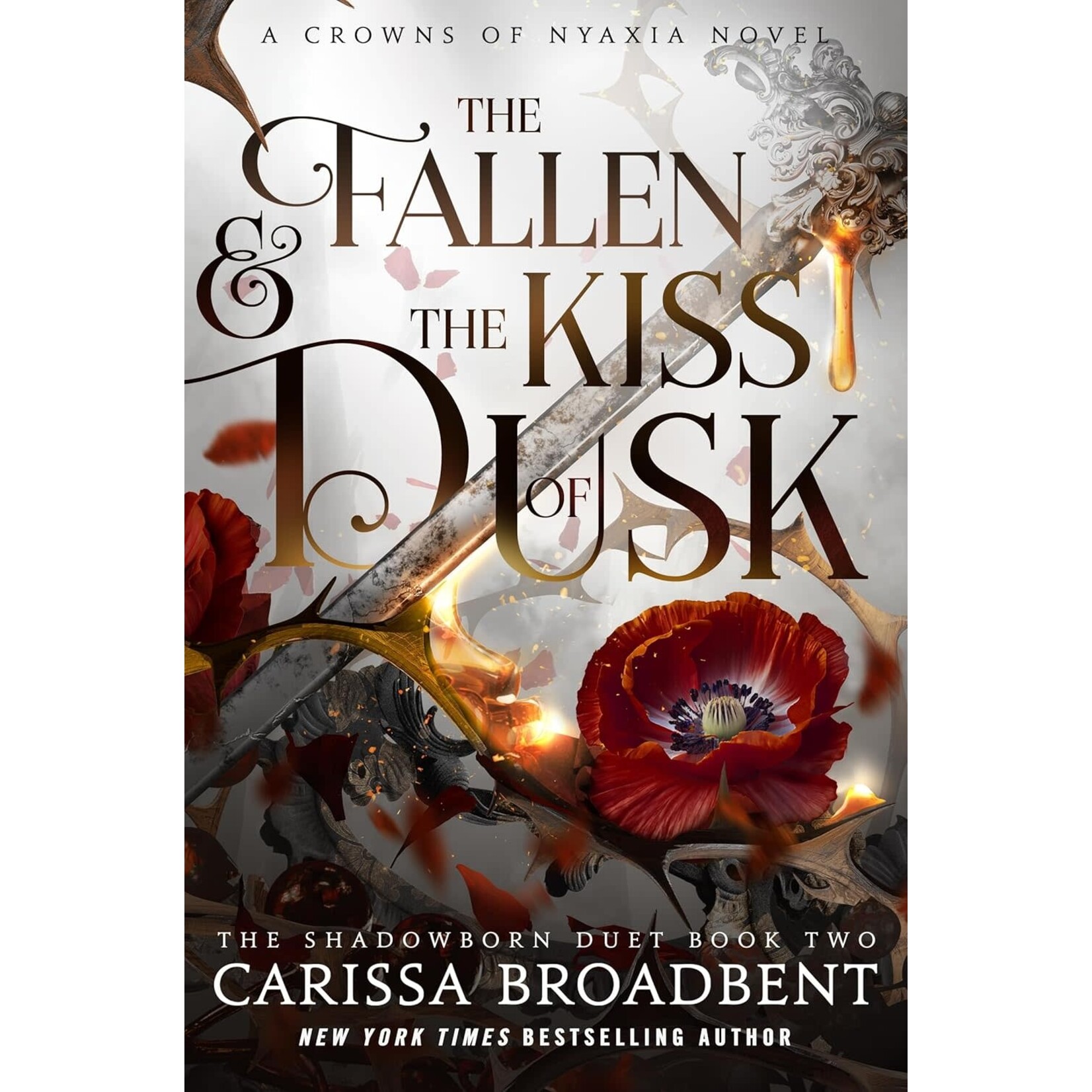 The Fallen & the Kiss of Dusk (Crowns of Nyaxia #4)