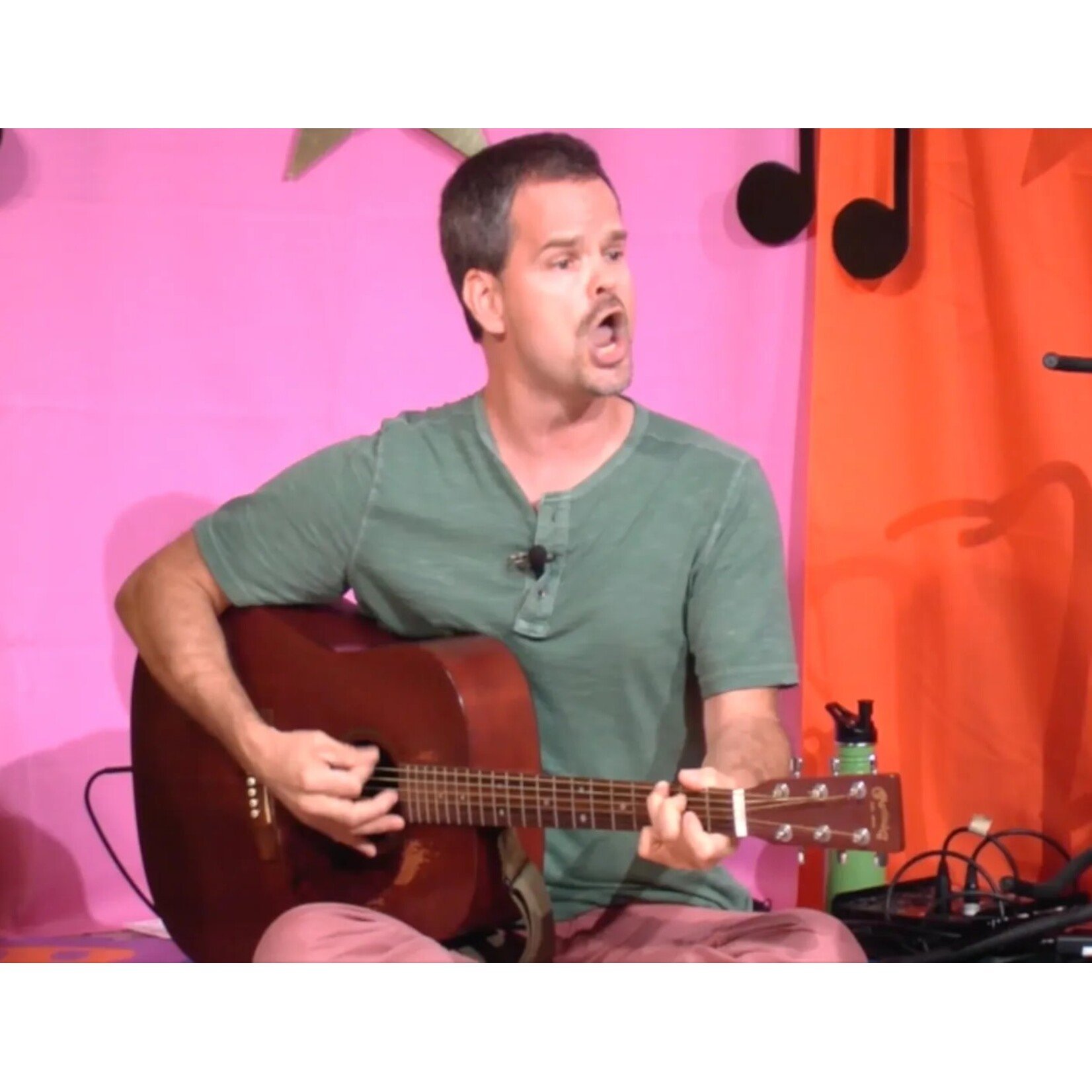 Jeff Jam’s Singalong at Maxima Hive on Sat. Jan 17th at 4 PM