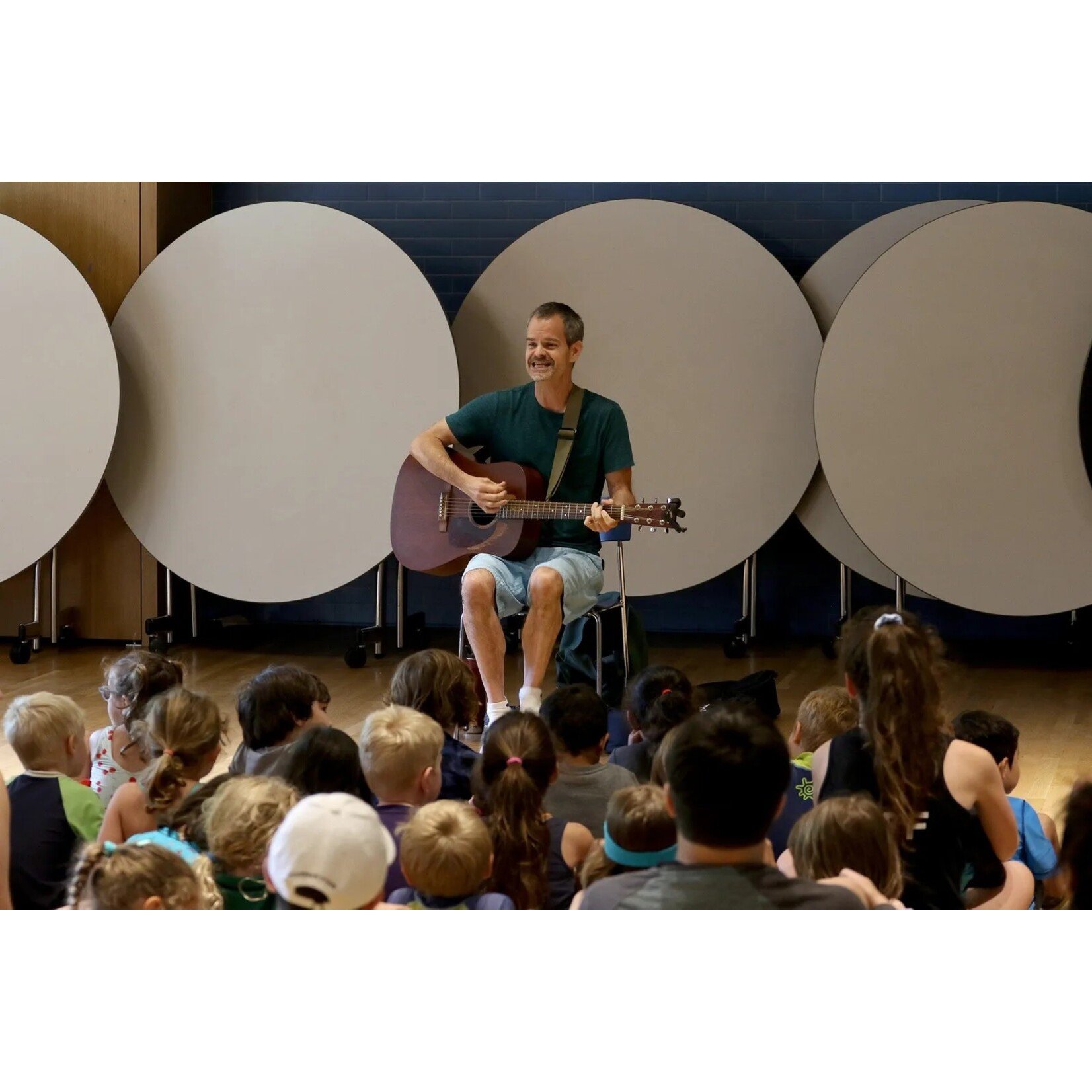 Jeff Jam’s Singalong at Maxima Hive on Sat. Jan 17th at 4 PM