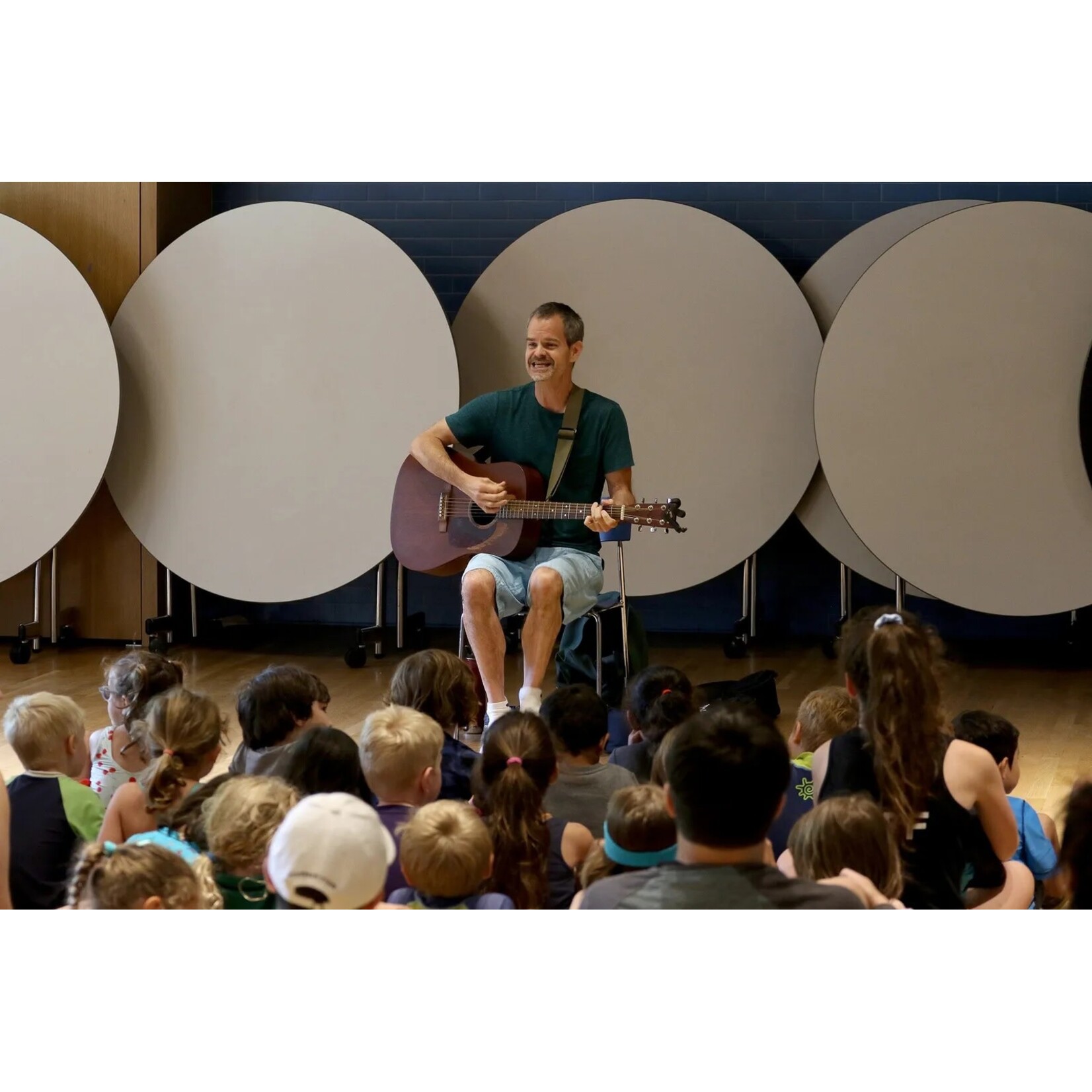 Maxima Hive Jeff Jam’s Singalong at Maxima Hive on Sat. Feb 21th at 4 PM