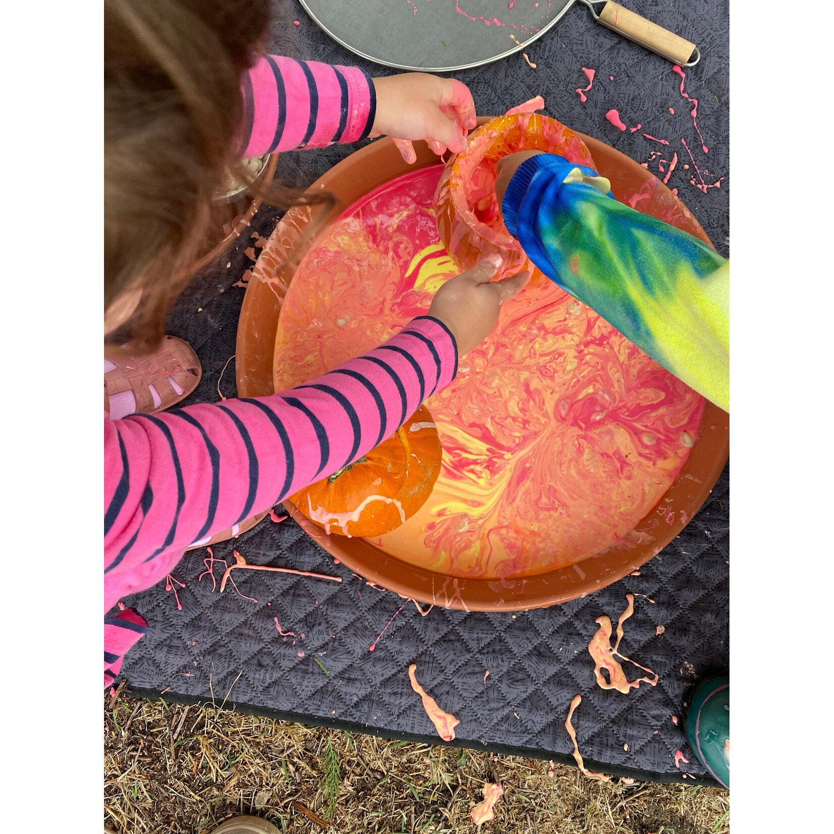 Messy Play with Marie - multiple Mondays from 10:15-11 AM