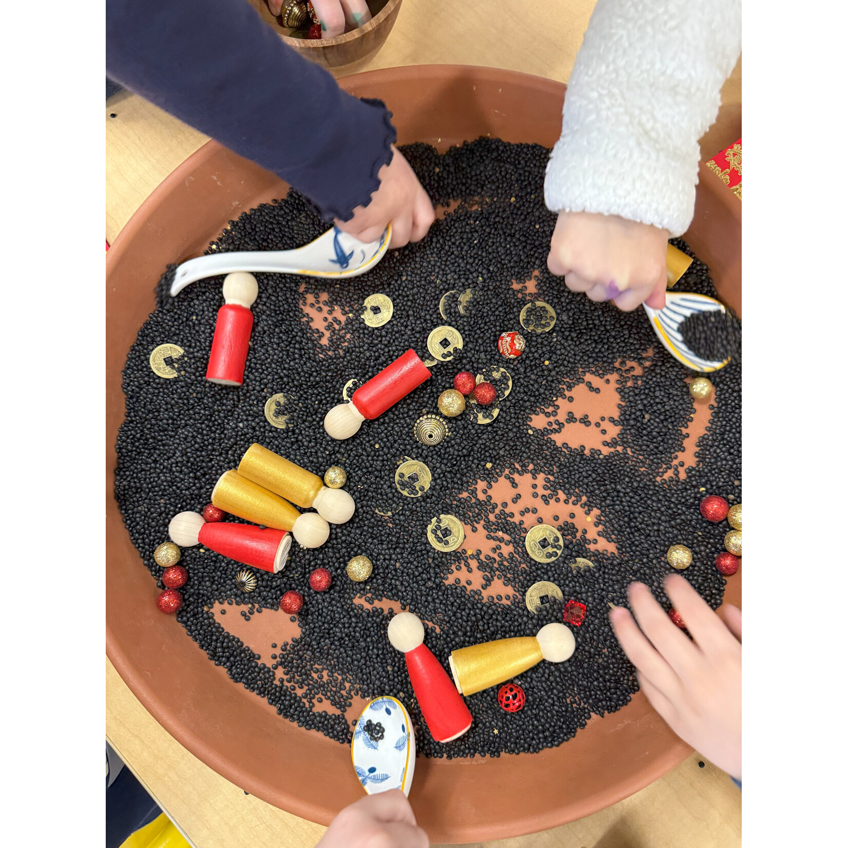 Messy Play with Marie - multiple Mondays from 10:15-11 AM