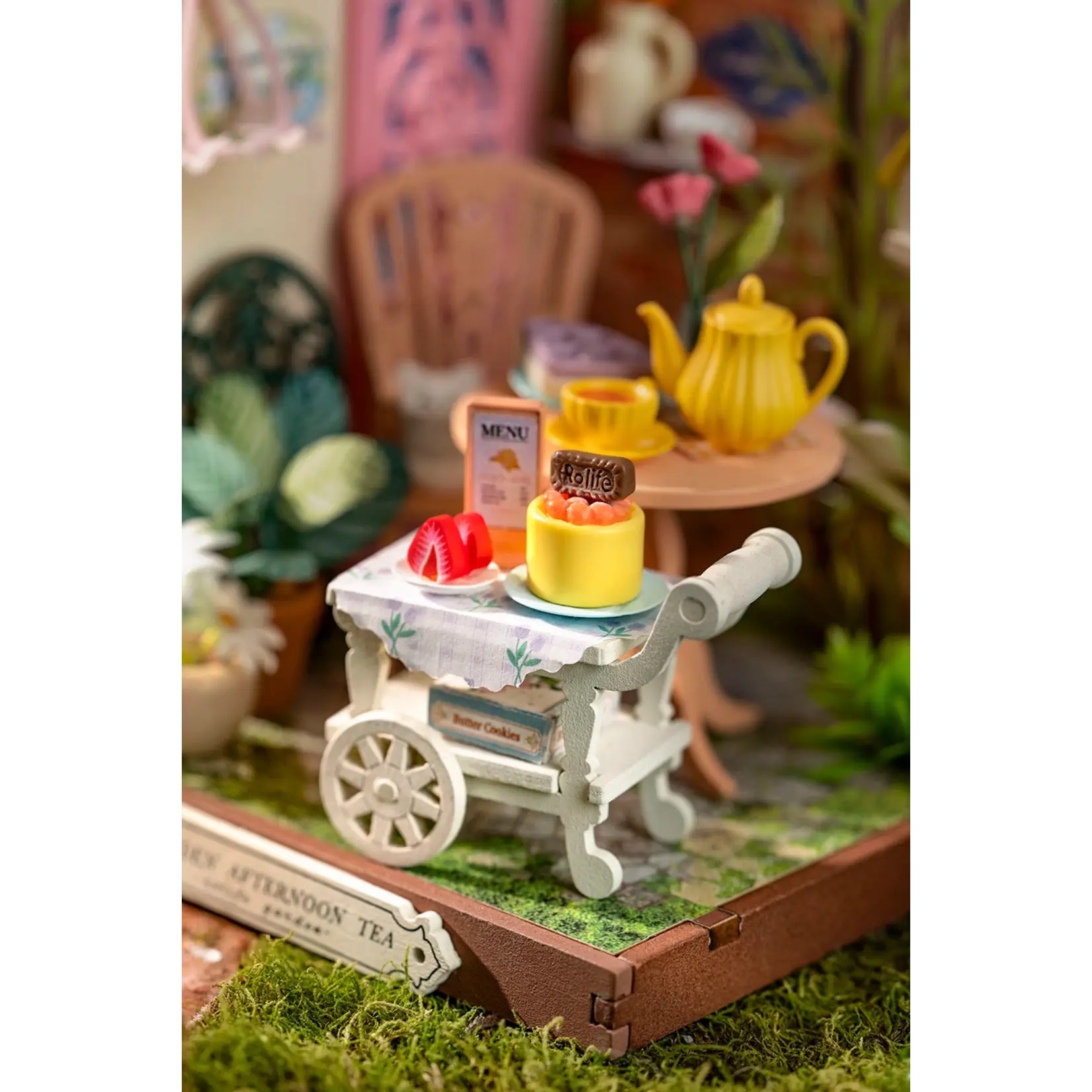 Hands Craft DIY Miniature House Kit: Fancy Tea Yard