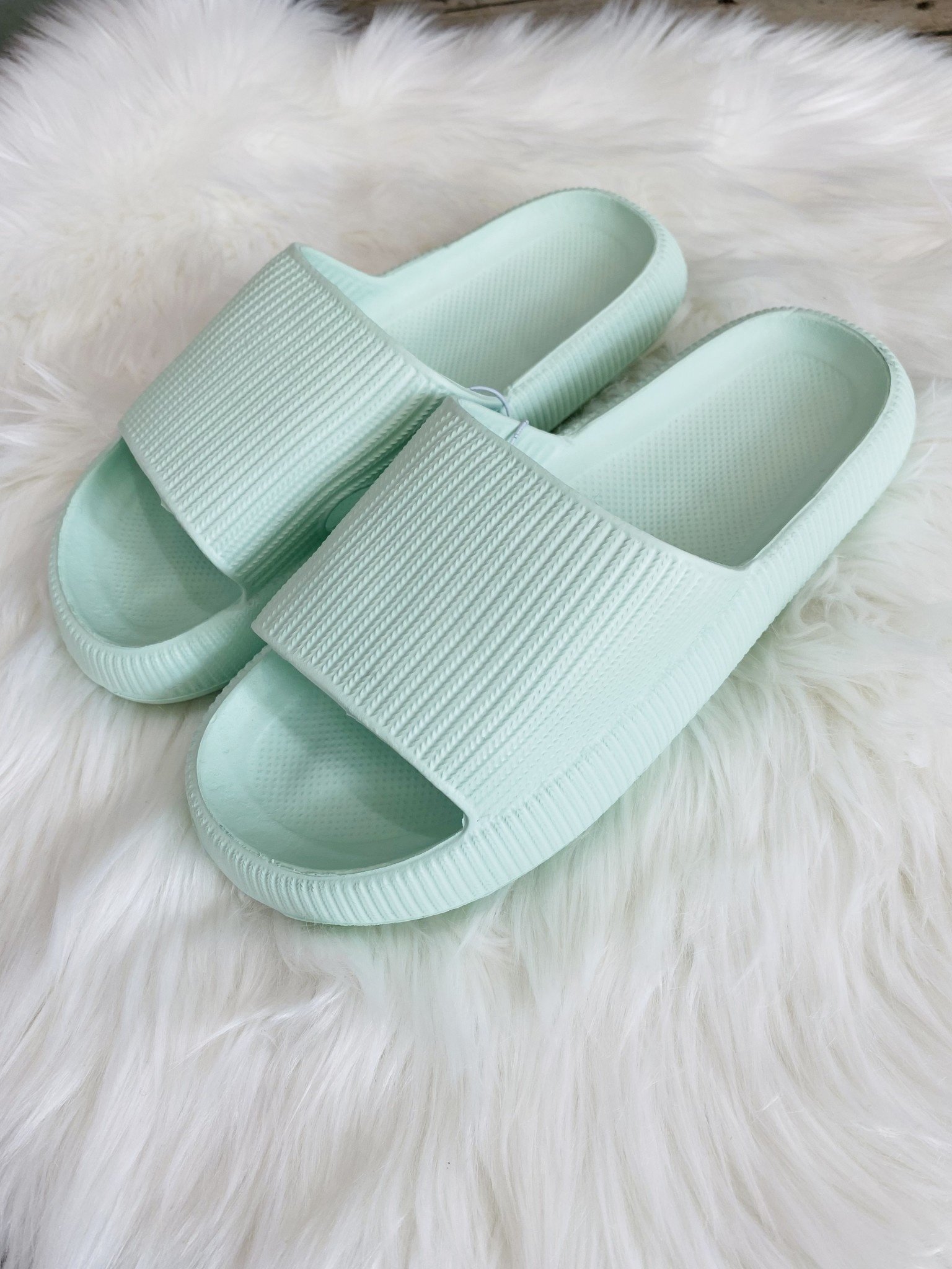 Pillow Slides Sandals™ – DeluxeSlides