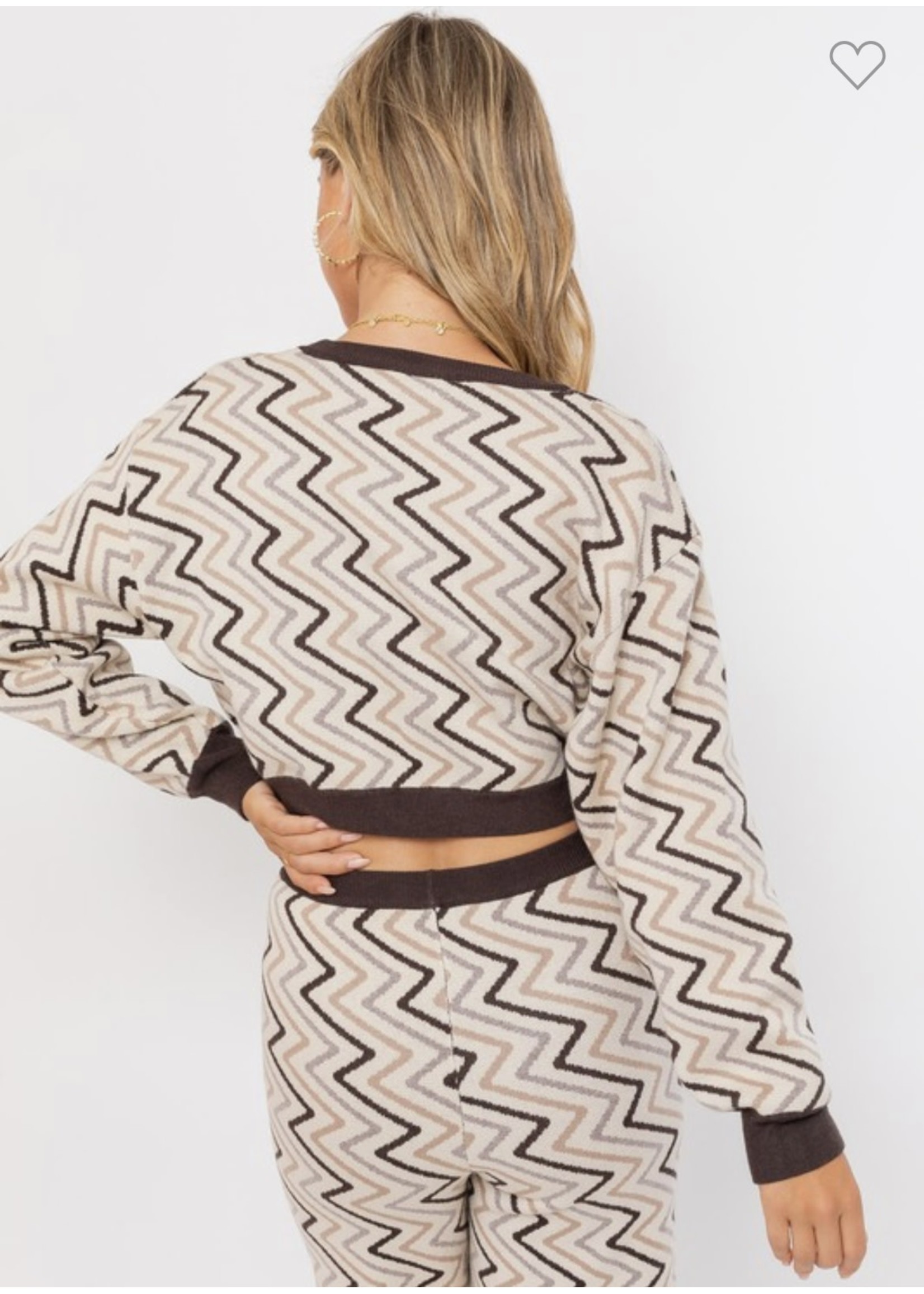 Le Lis Long Sleeve Printed Crop Sweater FA22