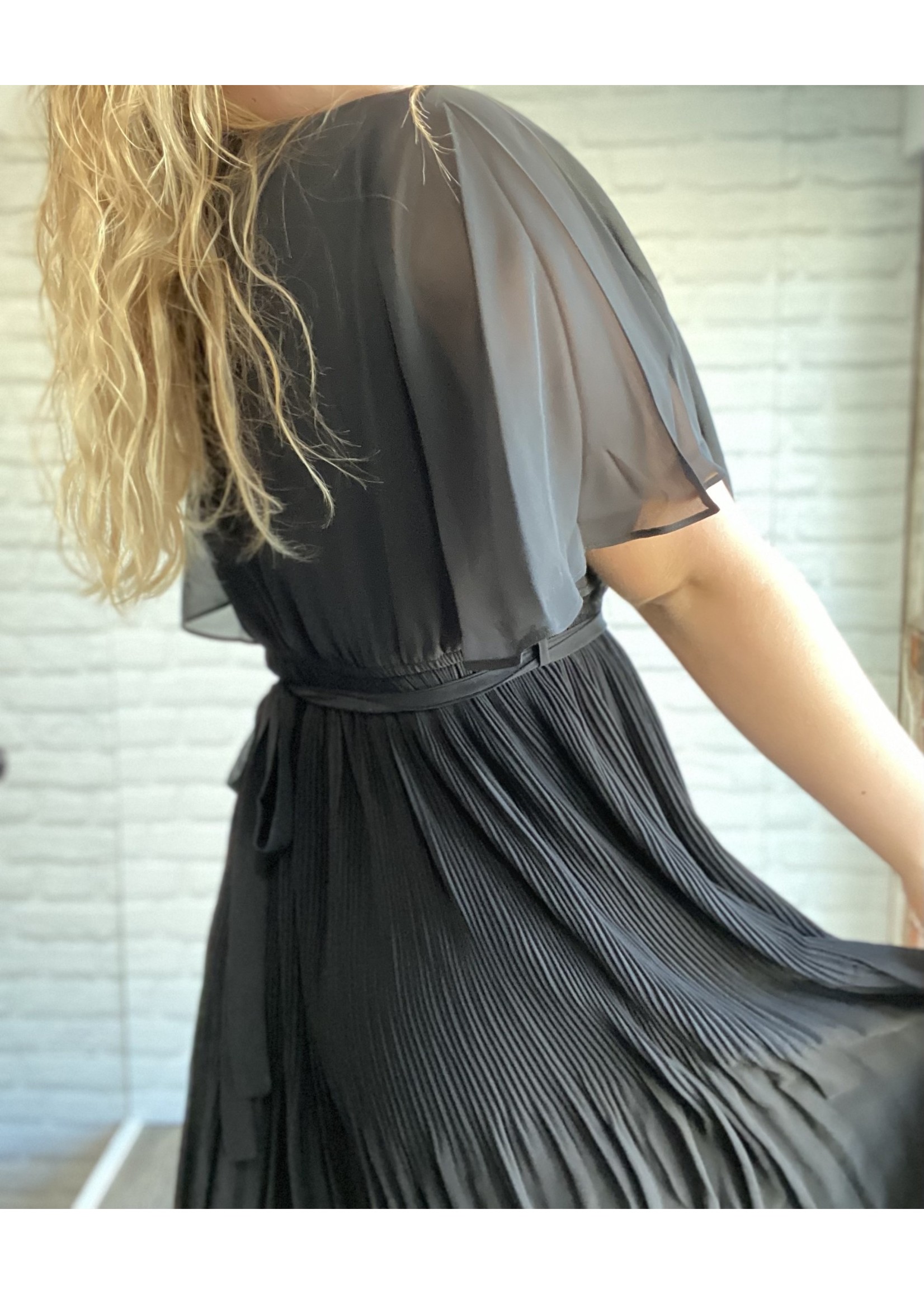 Mia Midi Dress FA22
