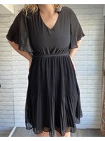 Mia Midi Dress FA22