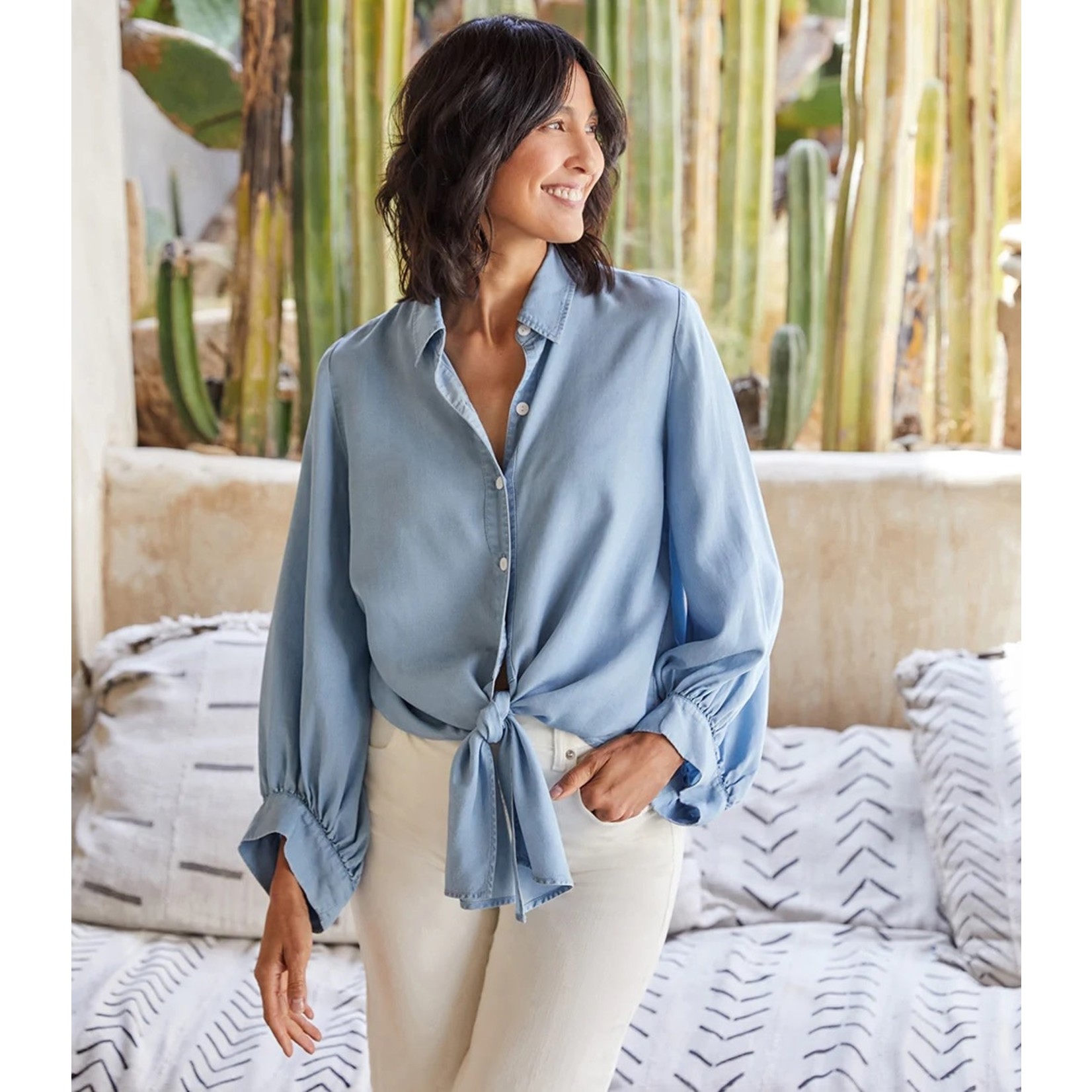 CHAMBRAY TIE FRONT TOP