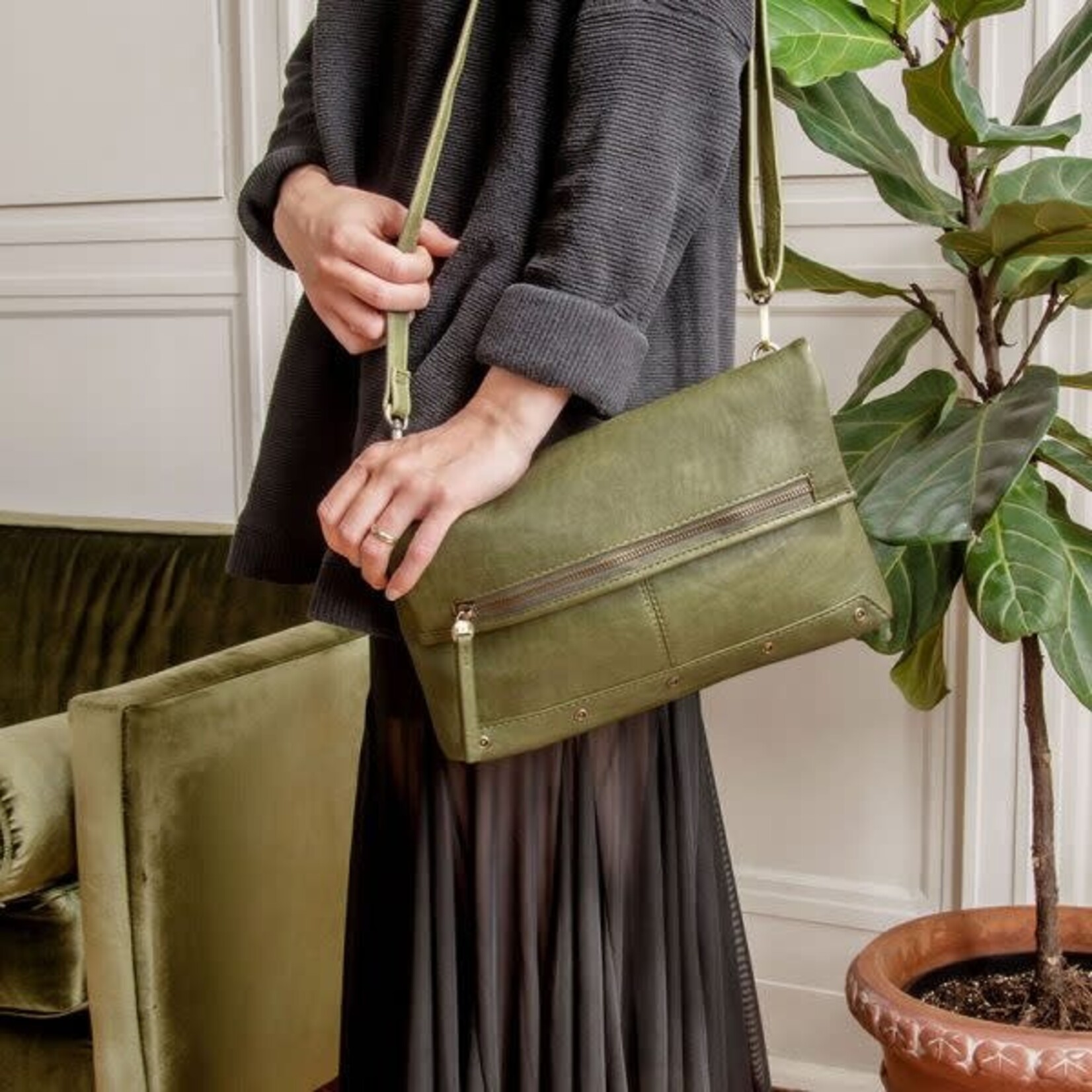 CASSIE FOLD OVER CONVERTIBLE CROSSBODY BAG OLIVE