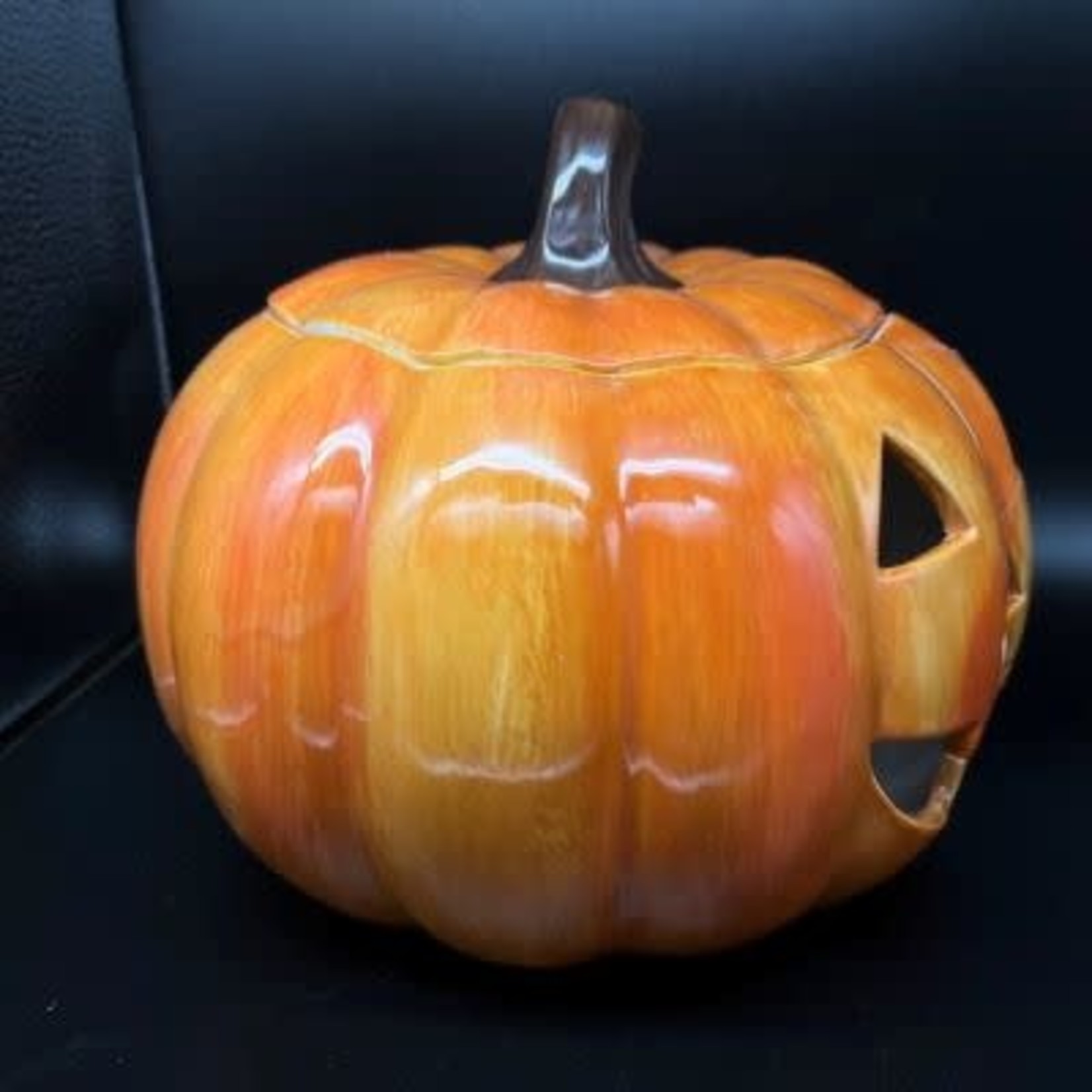 Jack-O-Lantern, Large