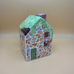 House, Medium