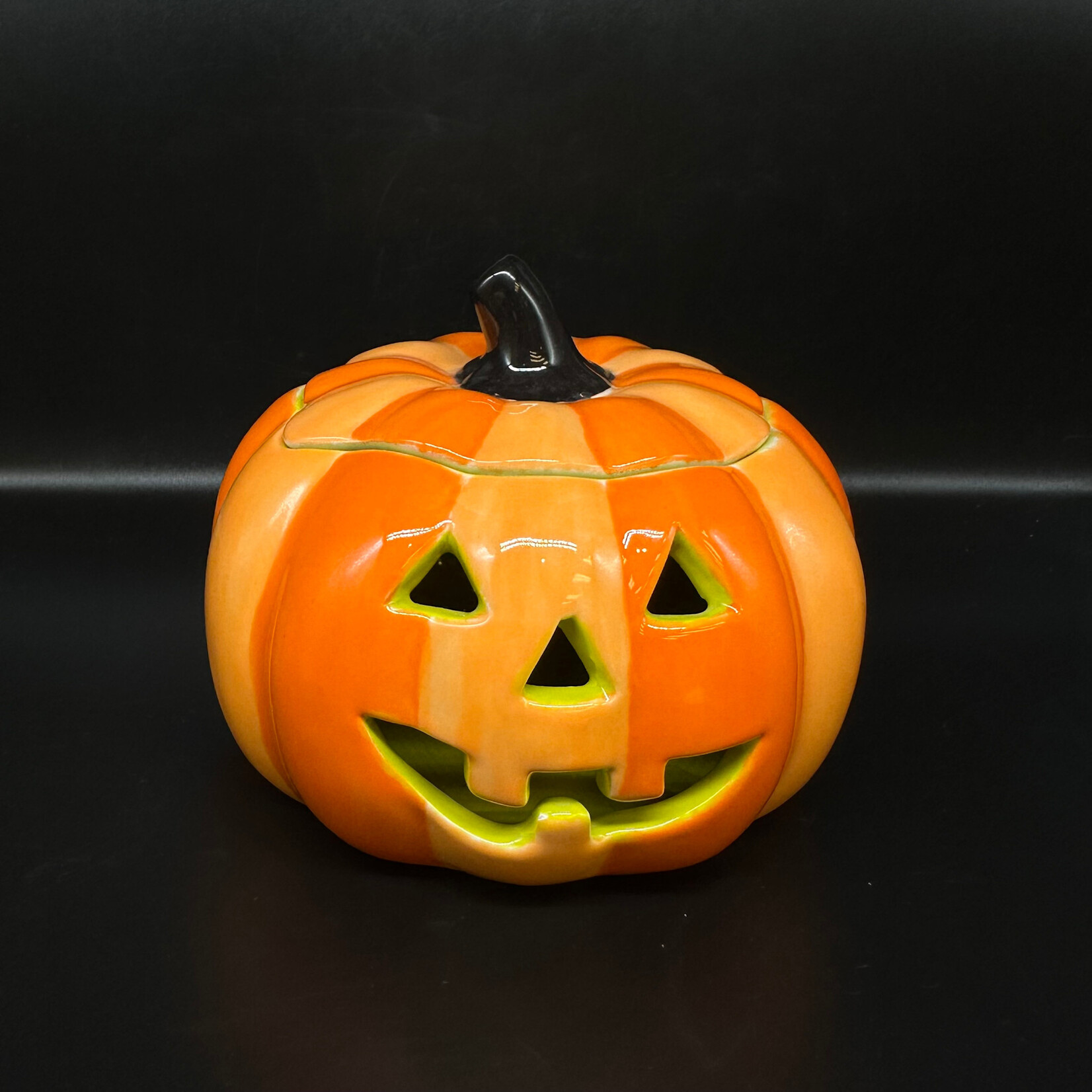 Jack-O-Lantern, Small