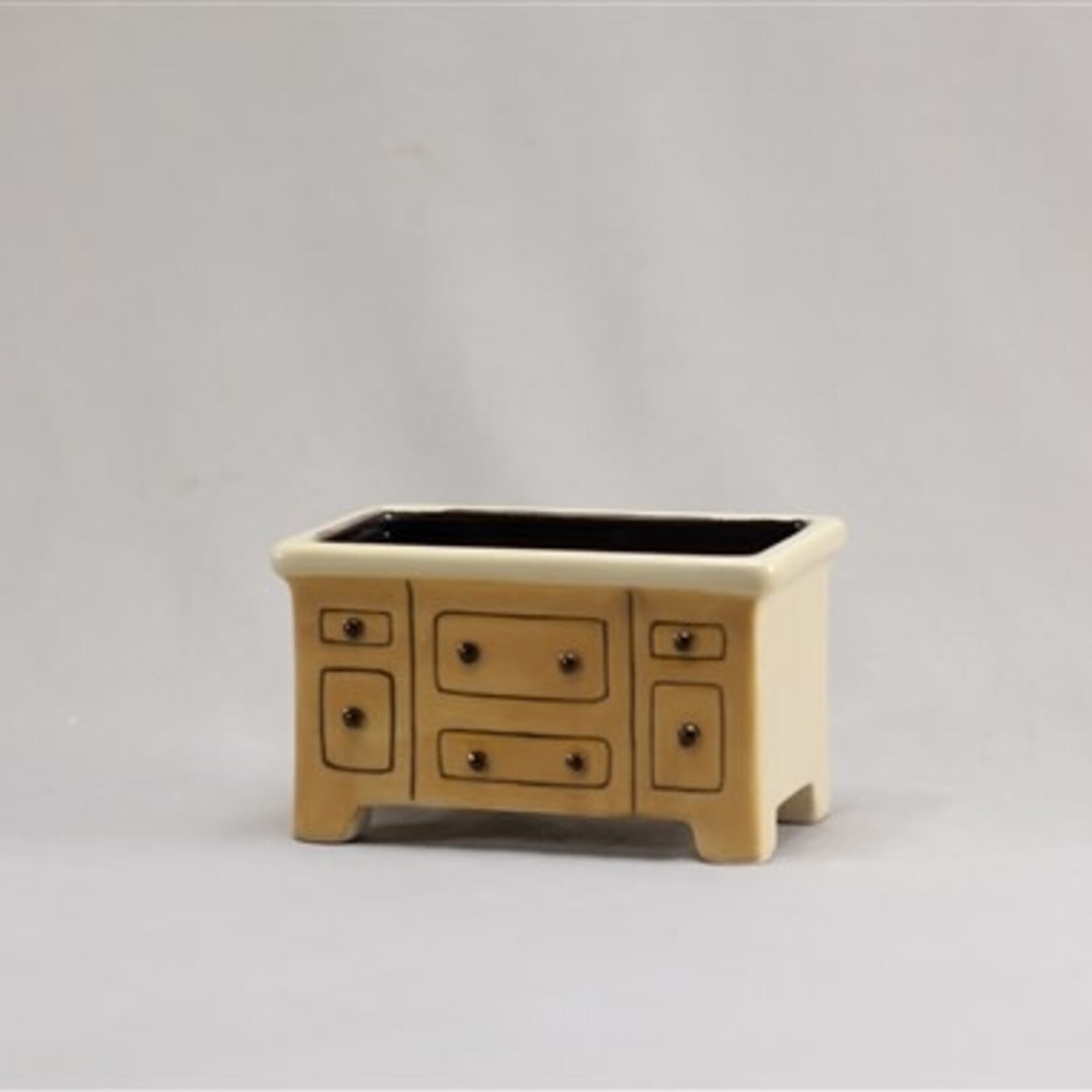 Chest of Drawers Planter