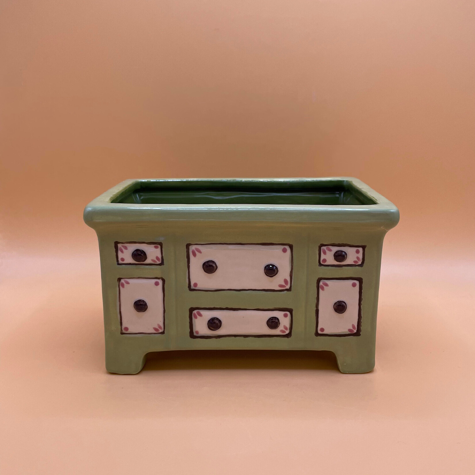 Chest of Drawers Planter