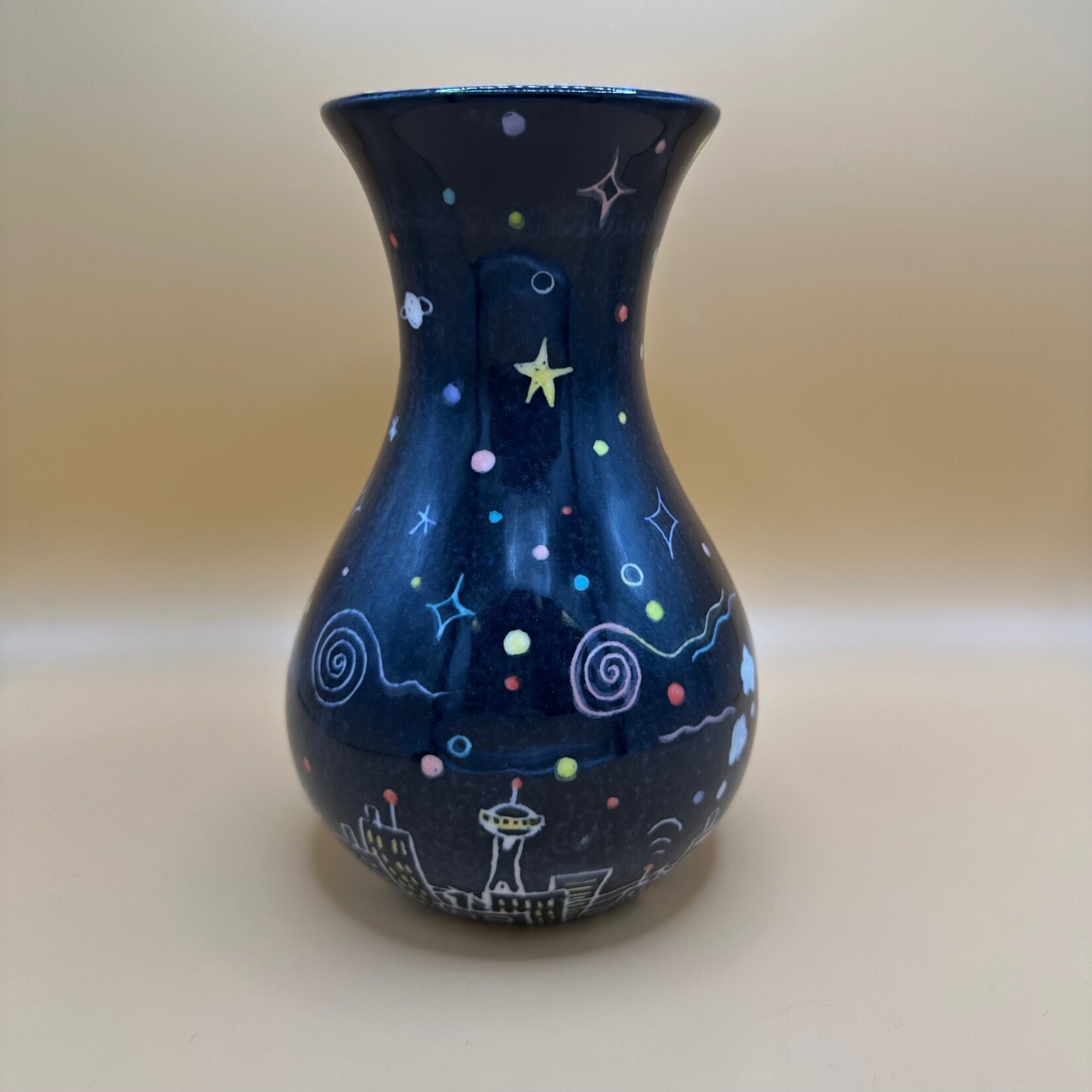 Amada Vase