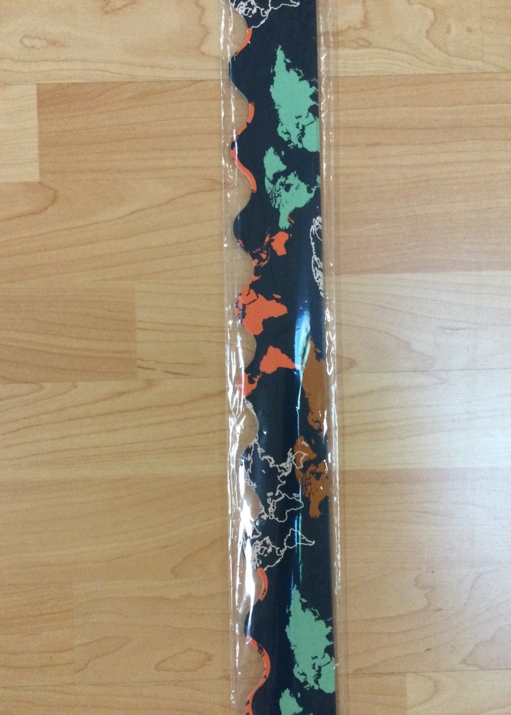 Let's Explore World Map Border 39'