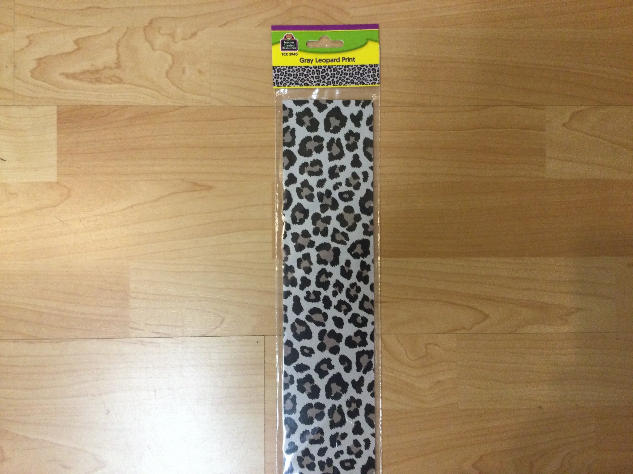 Gray Leopard Print Border School Spot