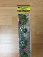Winter Pine Cones Border 35'