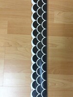 Black Scallops w/White Trim EZ Border 48'