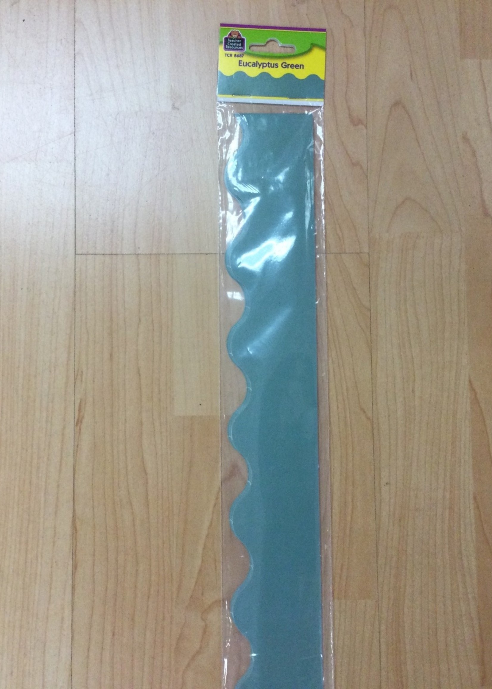 Eucalyptus Green Scalloped Border 35'