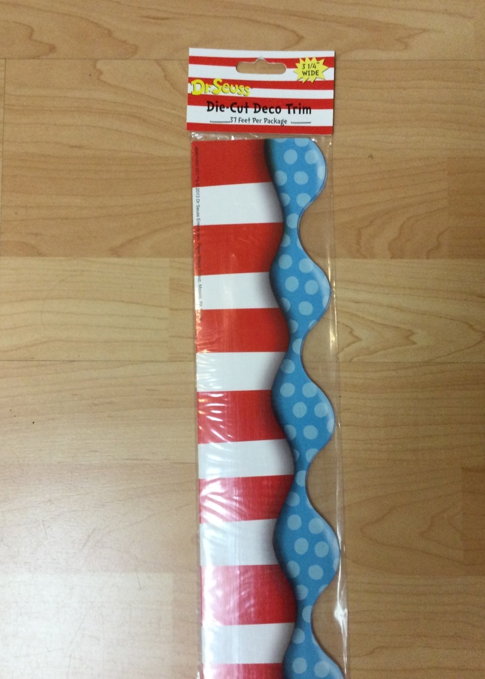 Dr. Seuss Striped Border 37'
