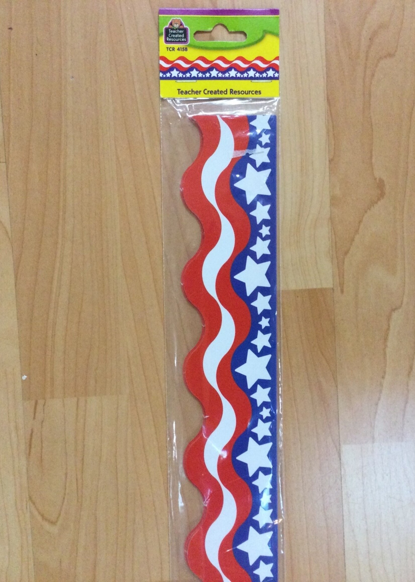 Patriotic Scalloped Border