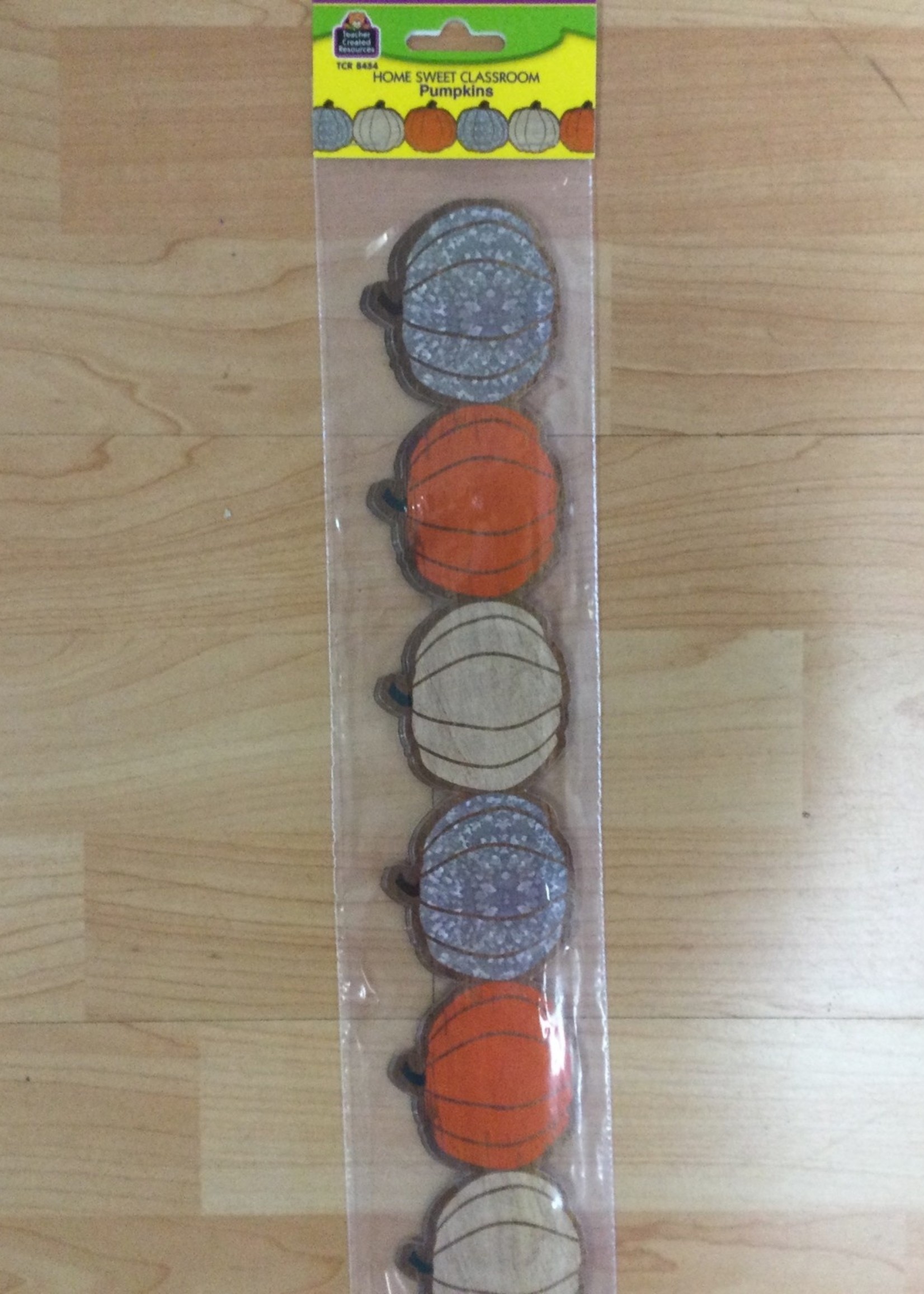 Home Sweet Classroom Pumpkin Border 35'