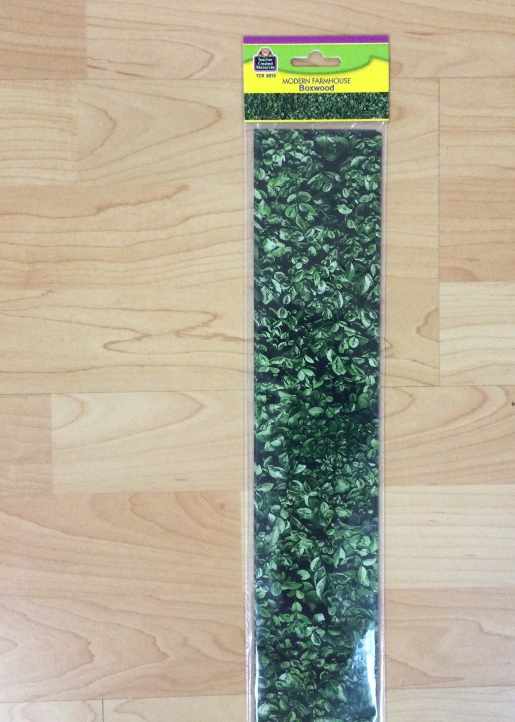 Modern Farmhouse Boxwood Border 35'