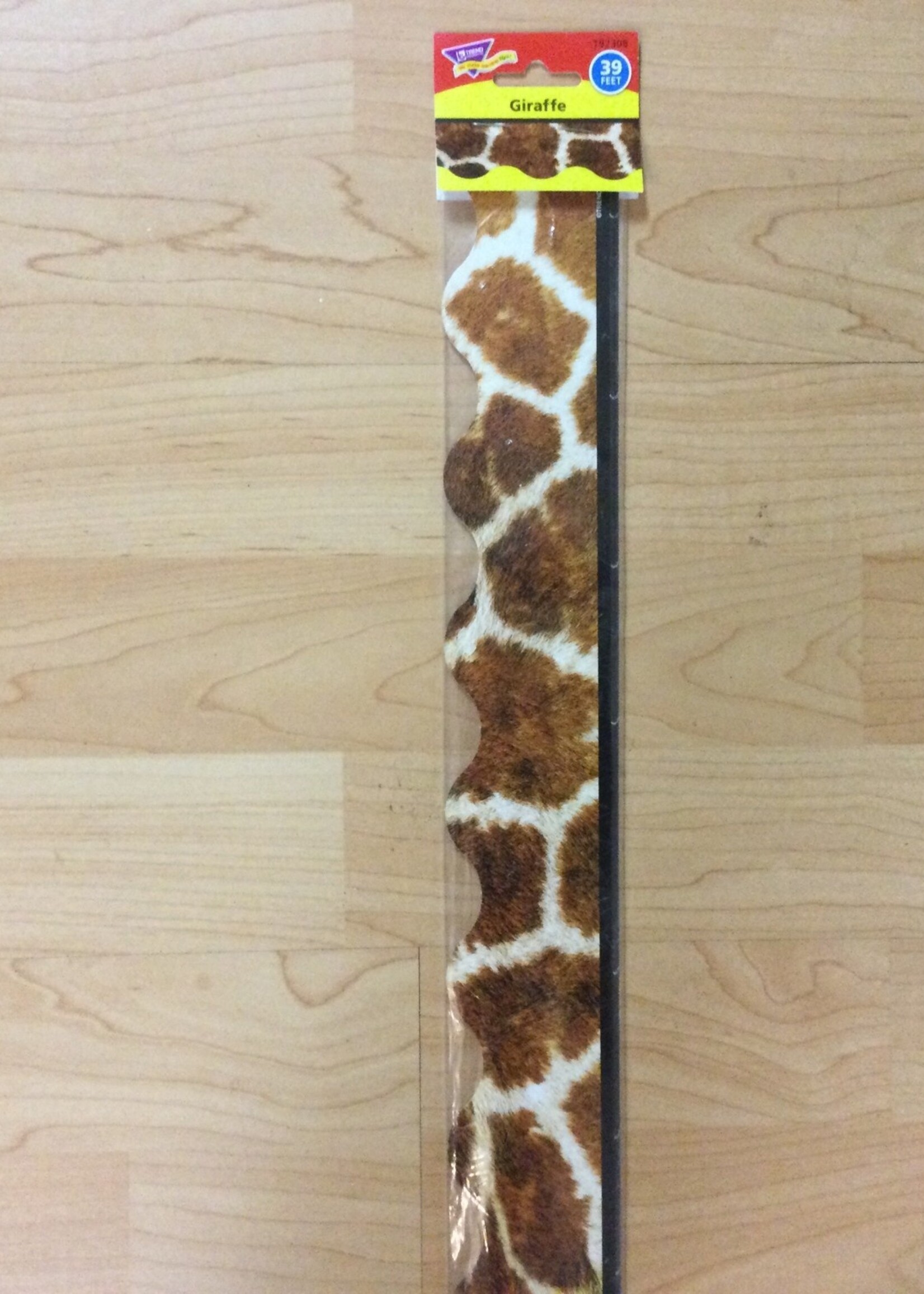 Giraffe Border 39'
