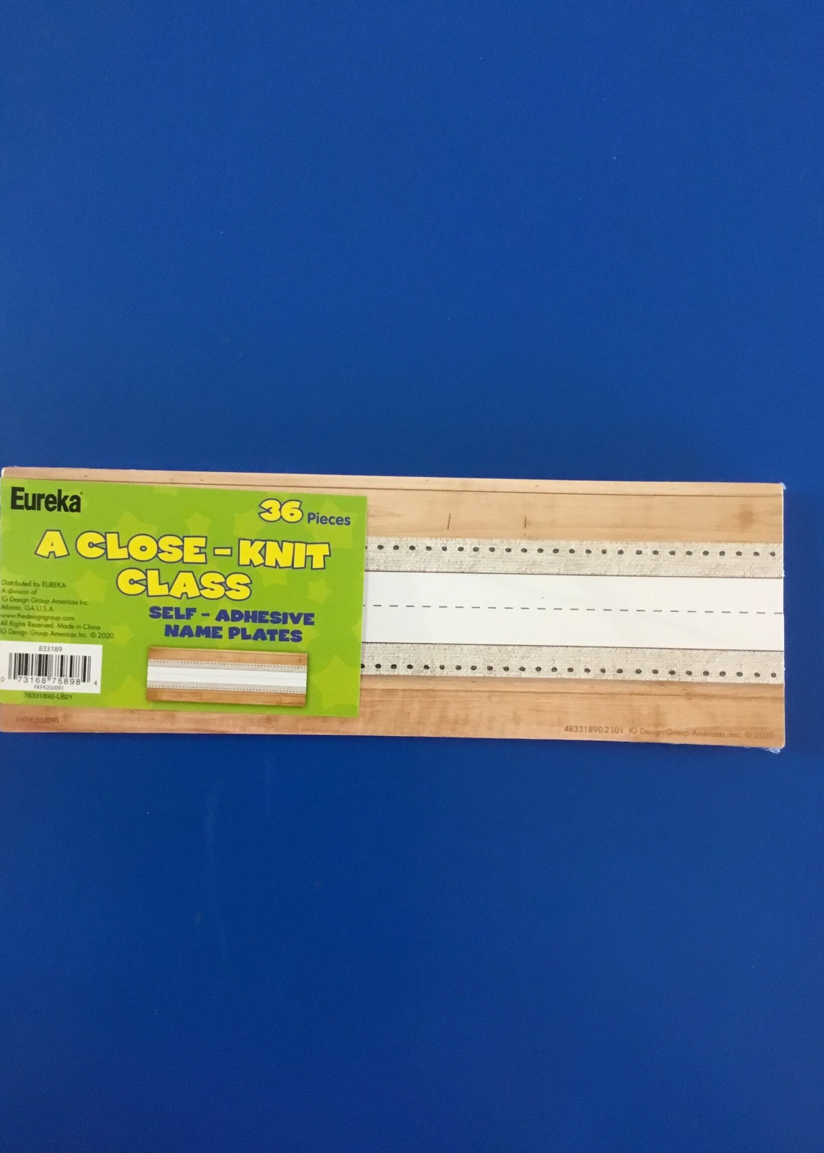 A Close-Knit Class Self-Adhesive Nameplates 36pk