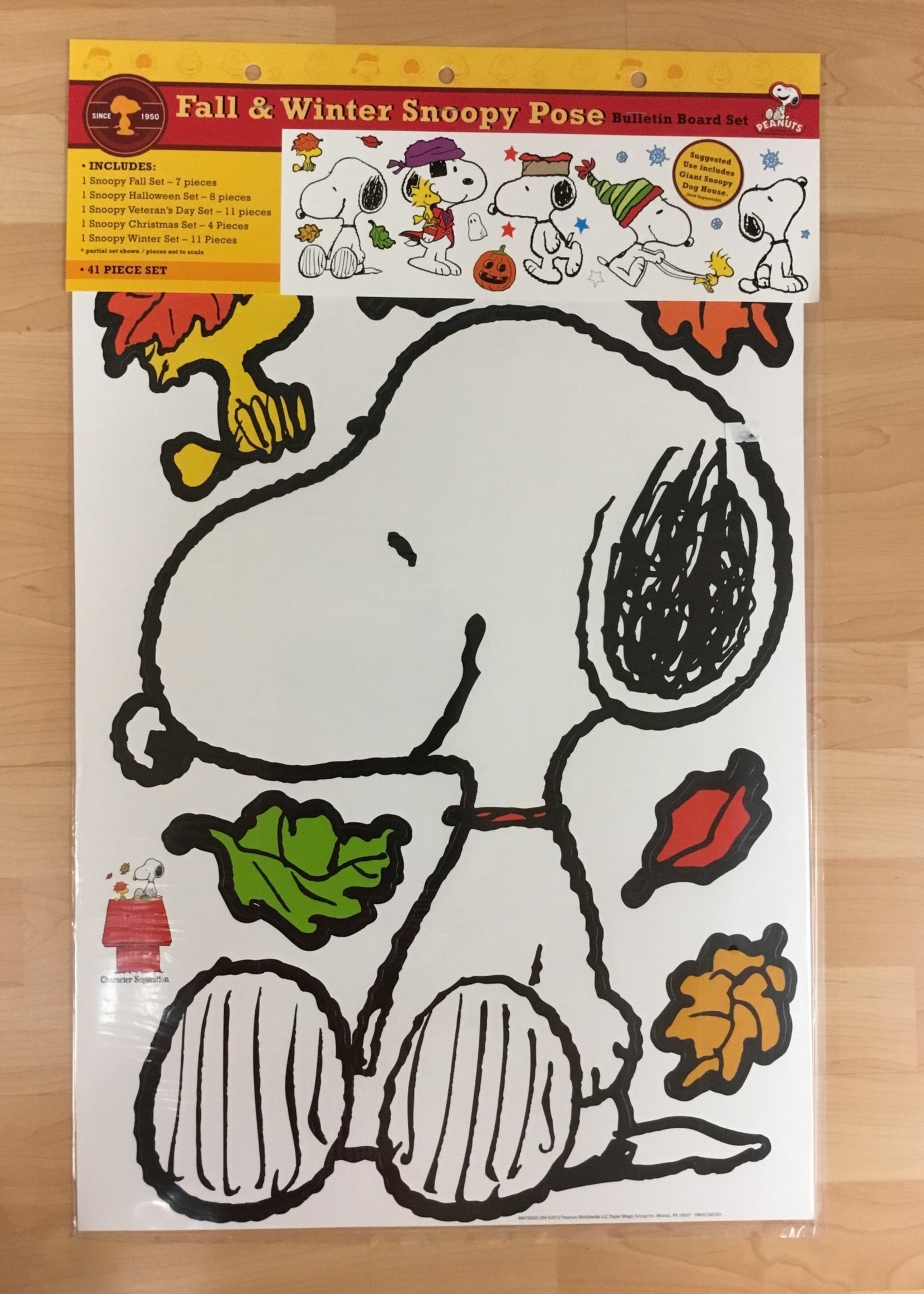 Fall & Winter Snoopy Pose Peanuts Bulletin Board